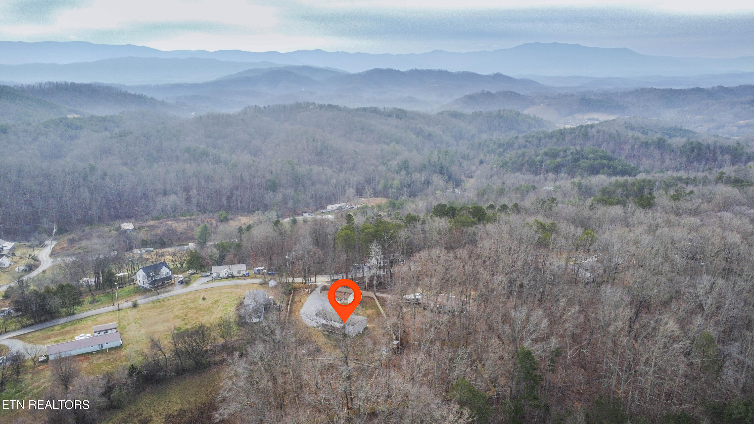 2744 Maplecrest Lane Sevierville TN 37876