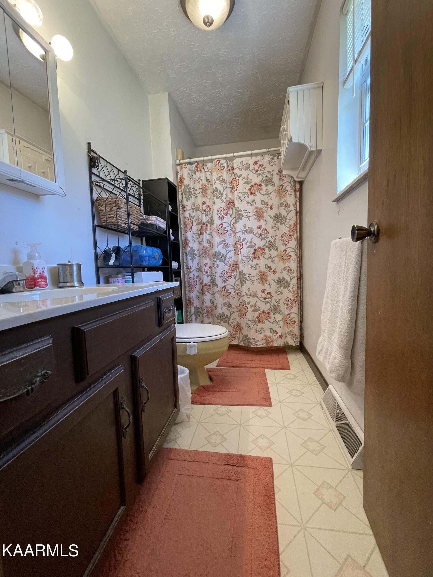 5404 NW Tenbury Lane Knoxville TN 37921