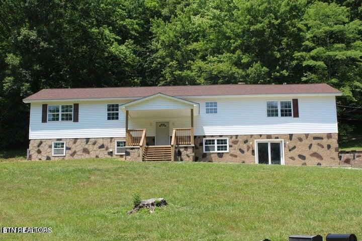 2915 Flat Hollow Road Speedwell TN 37870