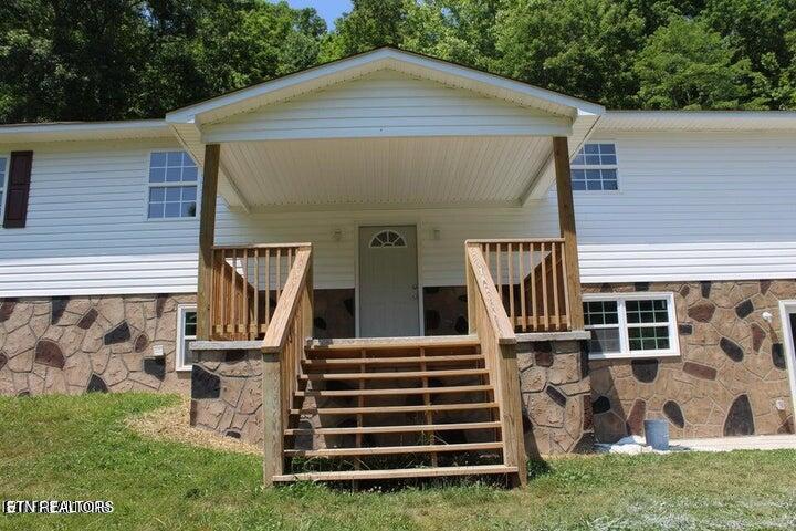 2915 Flat Hollow Road Speedwell TN 37870