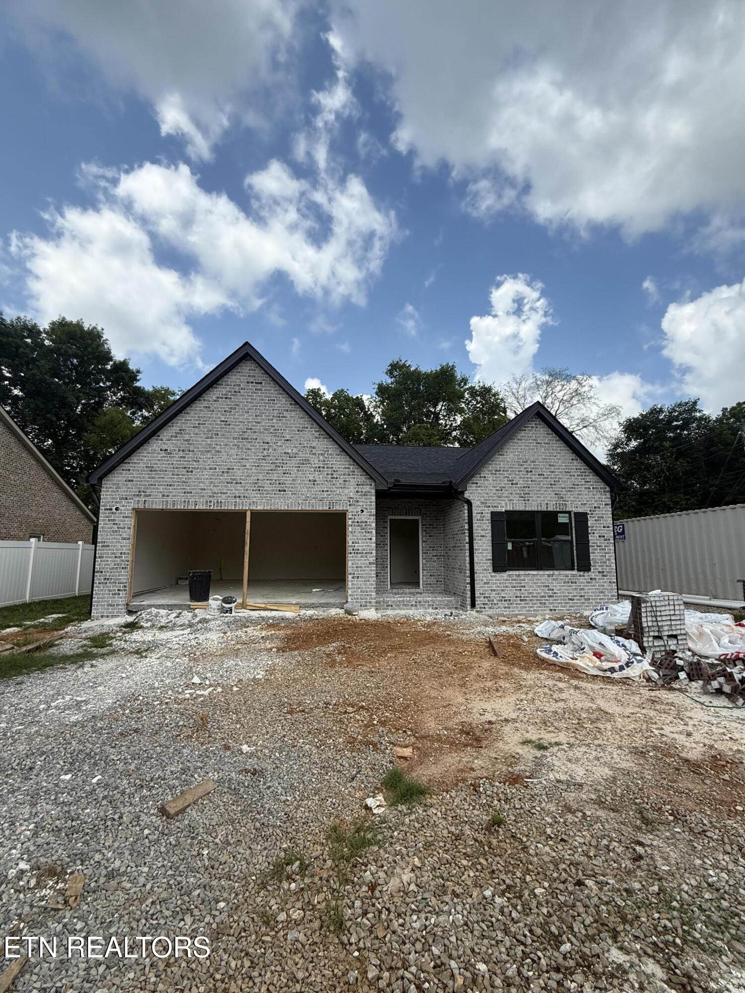 187 Van Gilder Way Seymour TN 37865