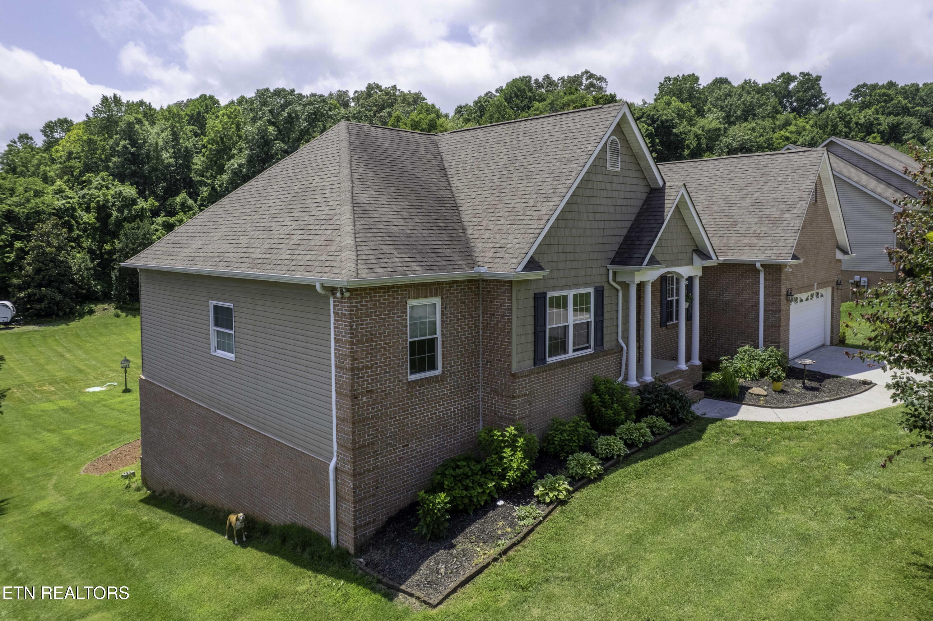8111 Campbells Point Road Corryton TN 37721