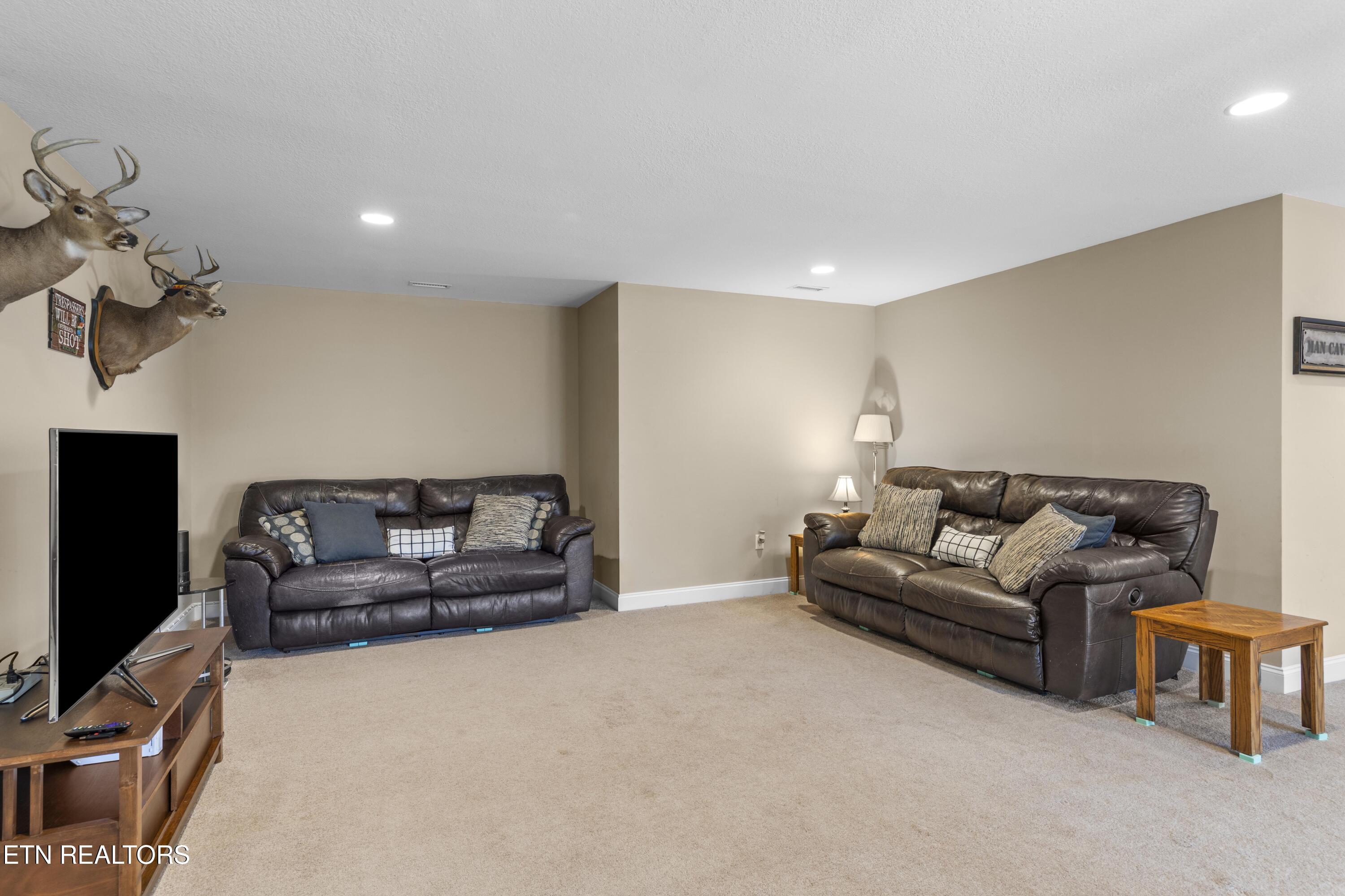 8111 Campbells Point Road Corryton TN 37721