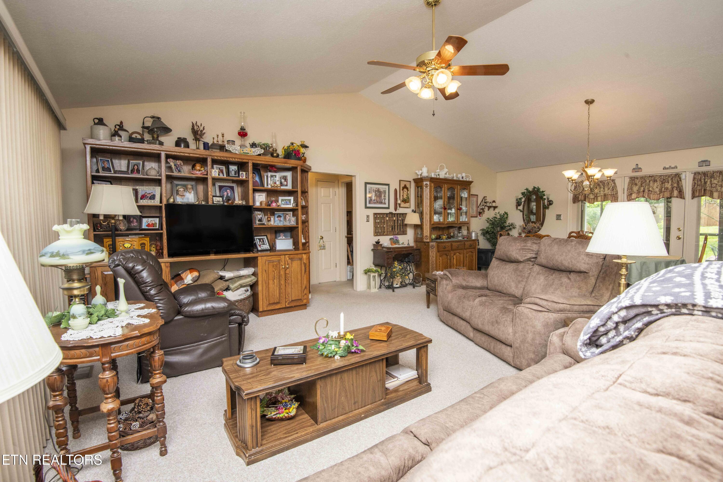 1217 Topside Road Louisville TN 37777