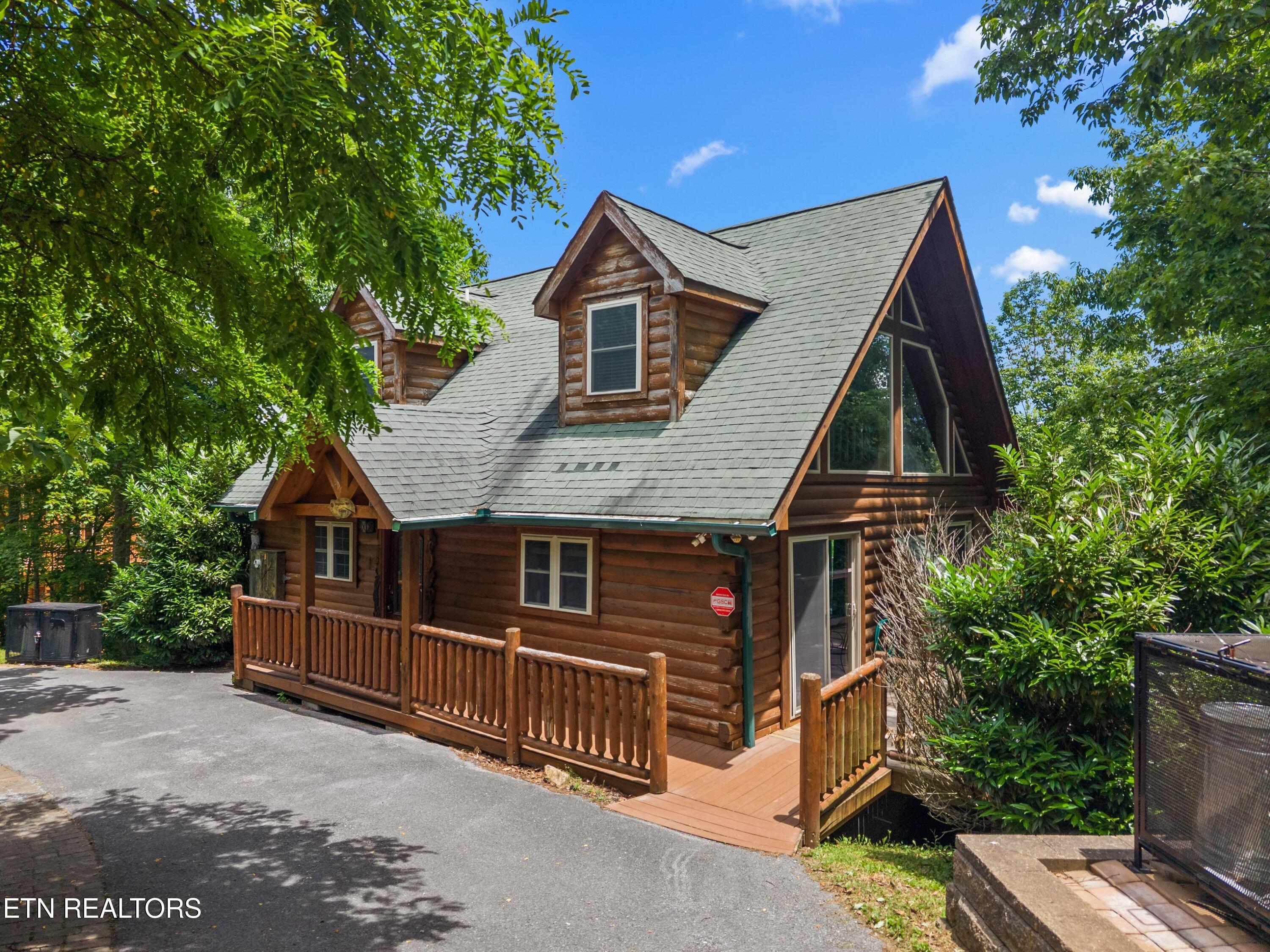 4160 Chamberlain Lane Sevierville TN 37862