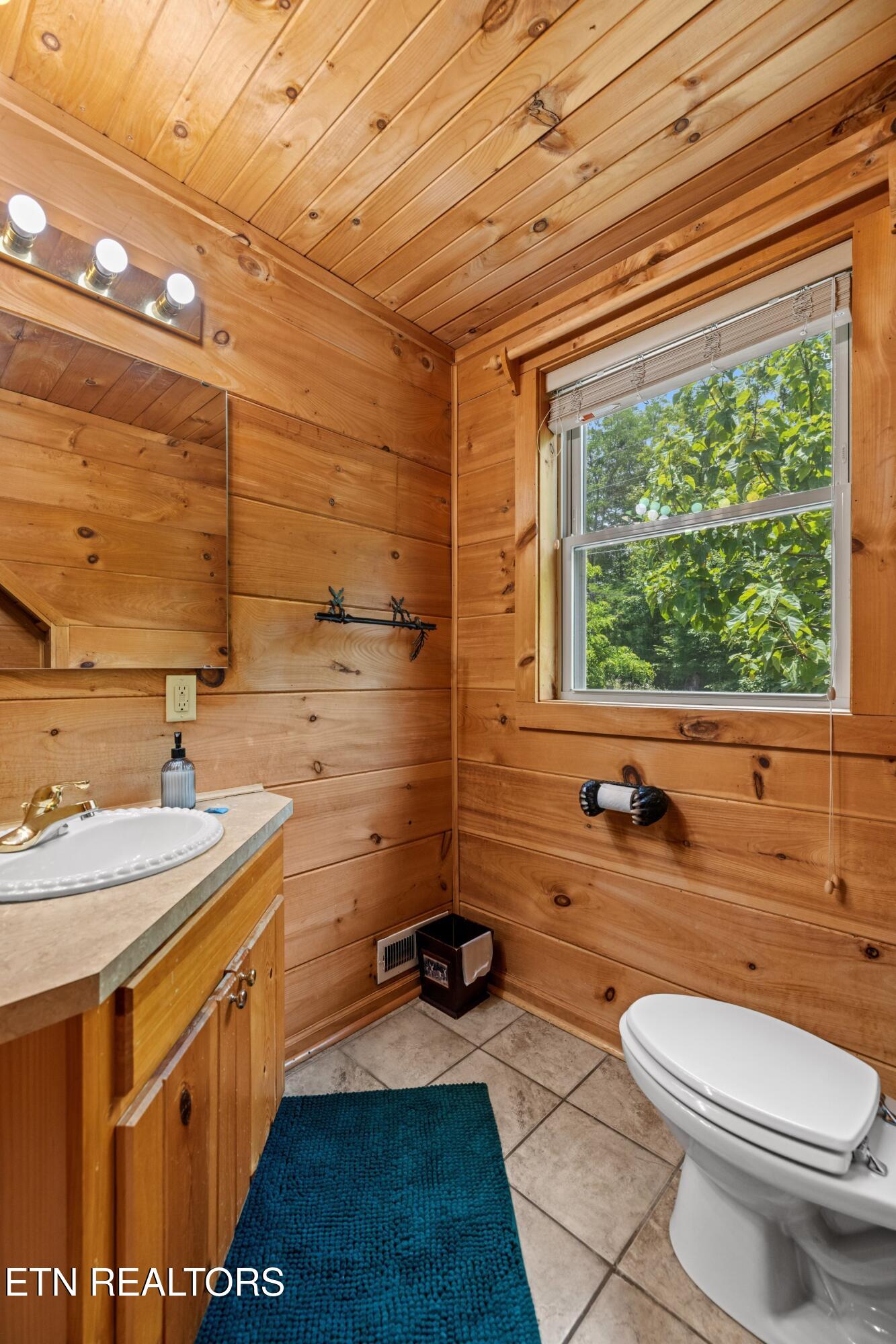 4160 Chamberlain Lane Sevierville TN 37862