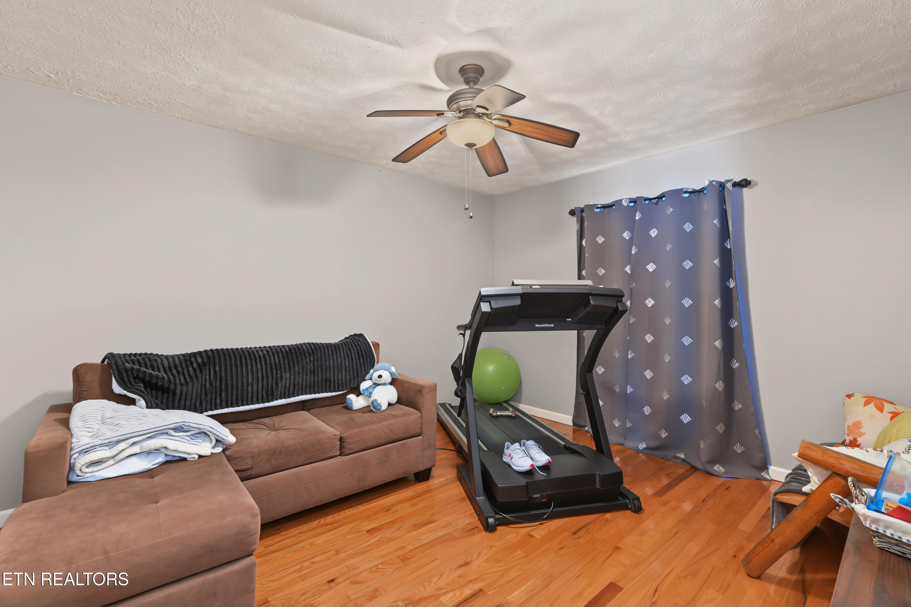 135 Denise Drive Speedwell TN 37870