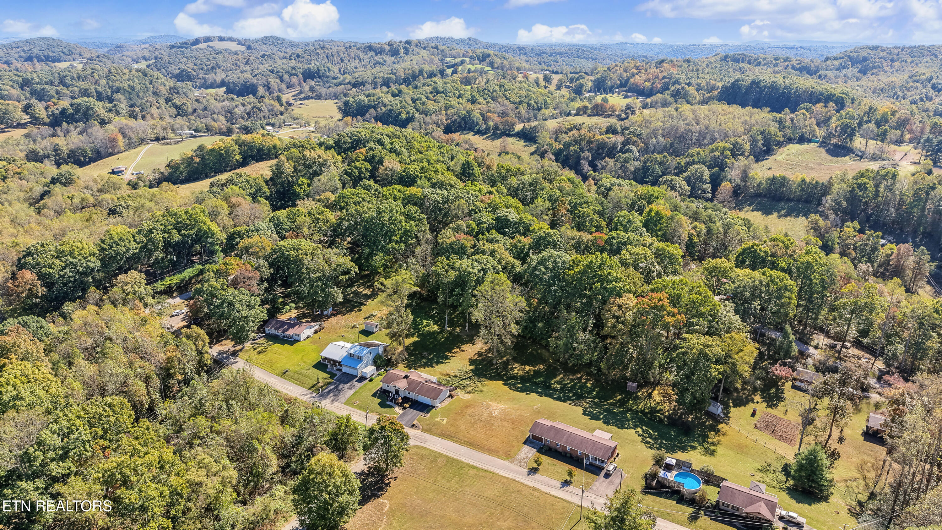 135 Denise Drive Speedwell TN 37870