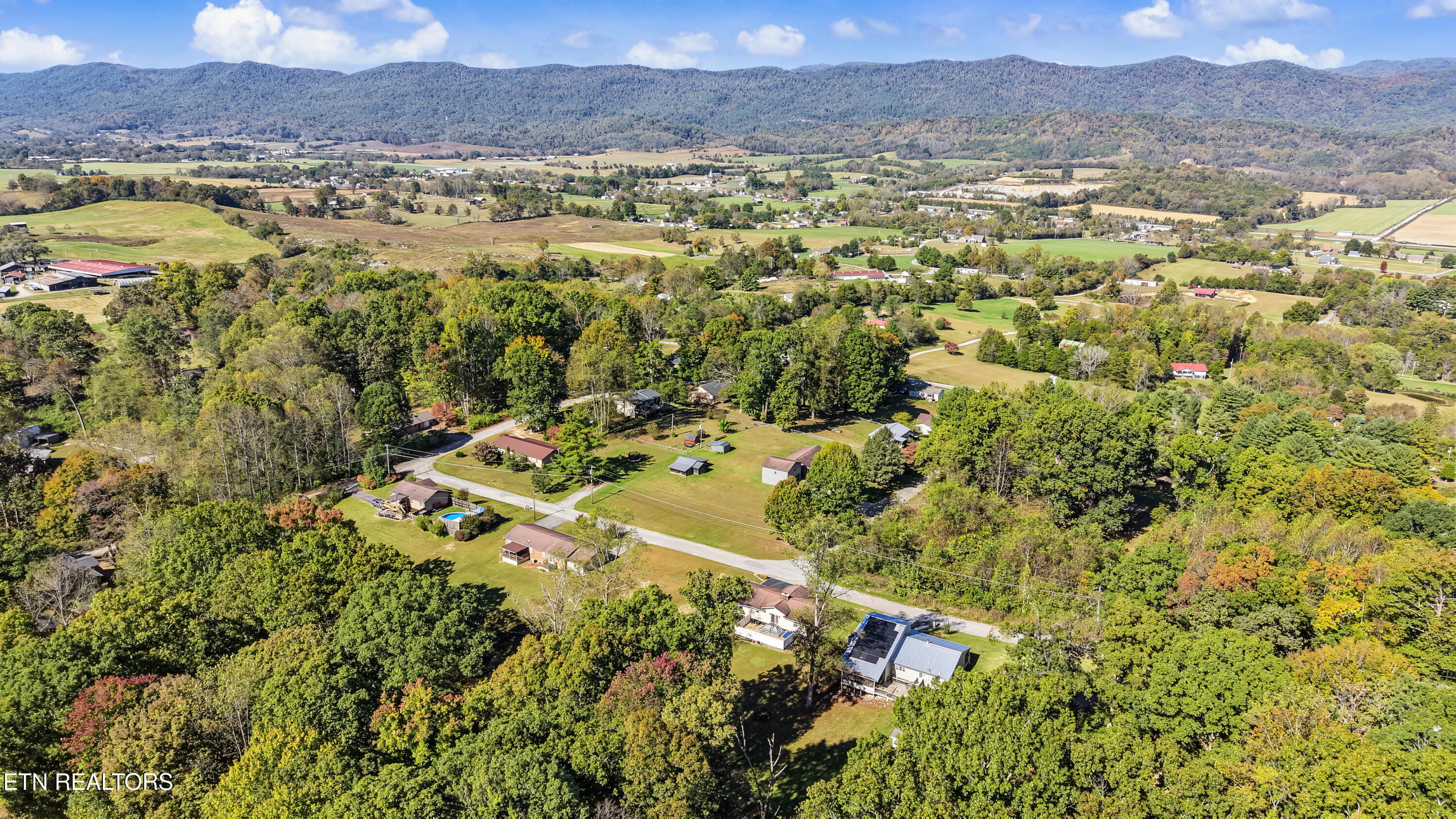135 Denise Drive Speedwell TN 37870