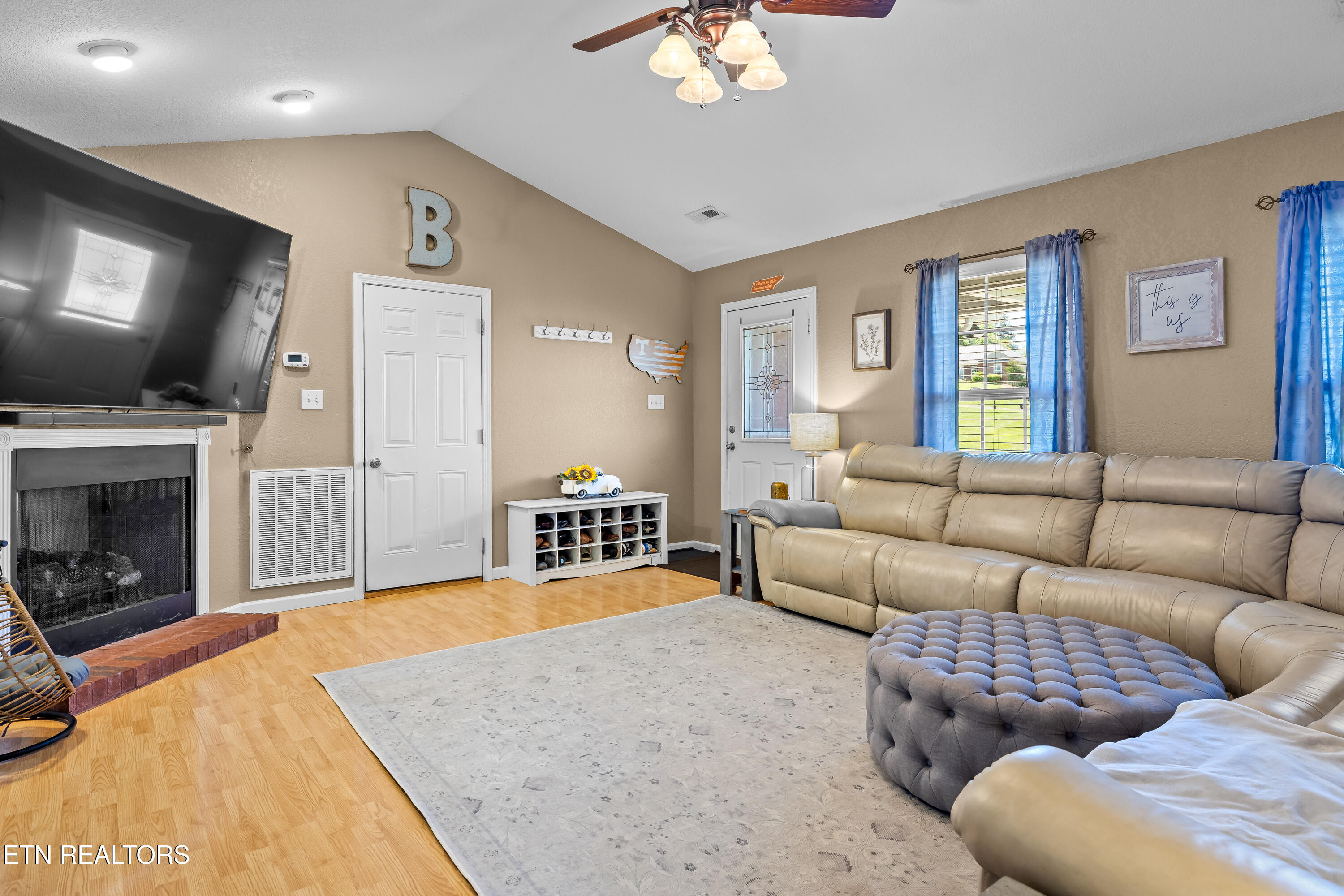4112 Riverstone Lane Knoxville TN 37918