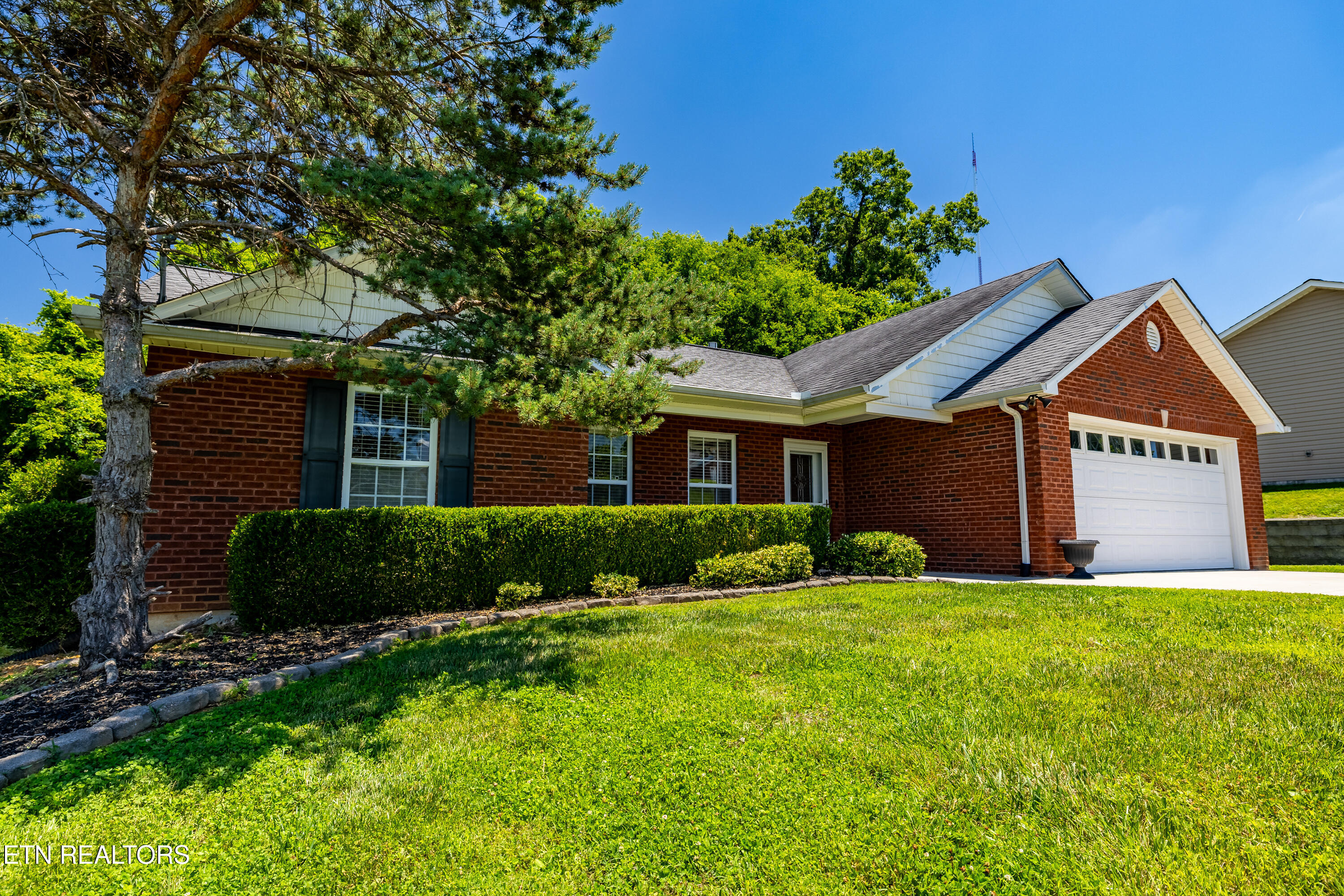 4112 Riverstone Lane Knoxville TN 37918