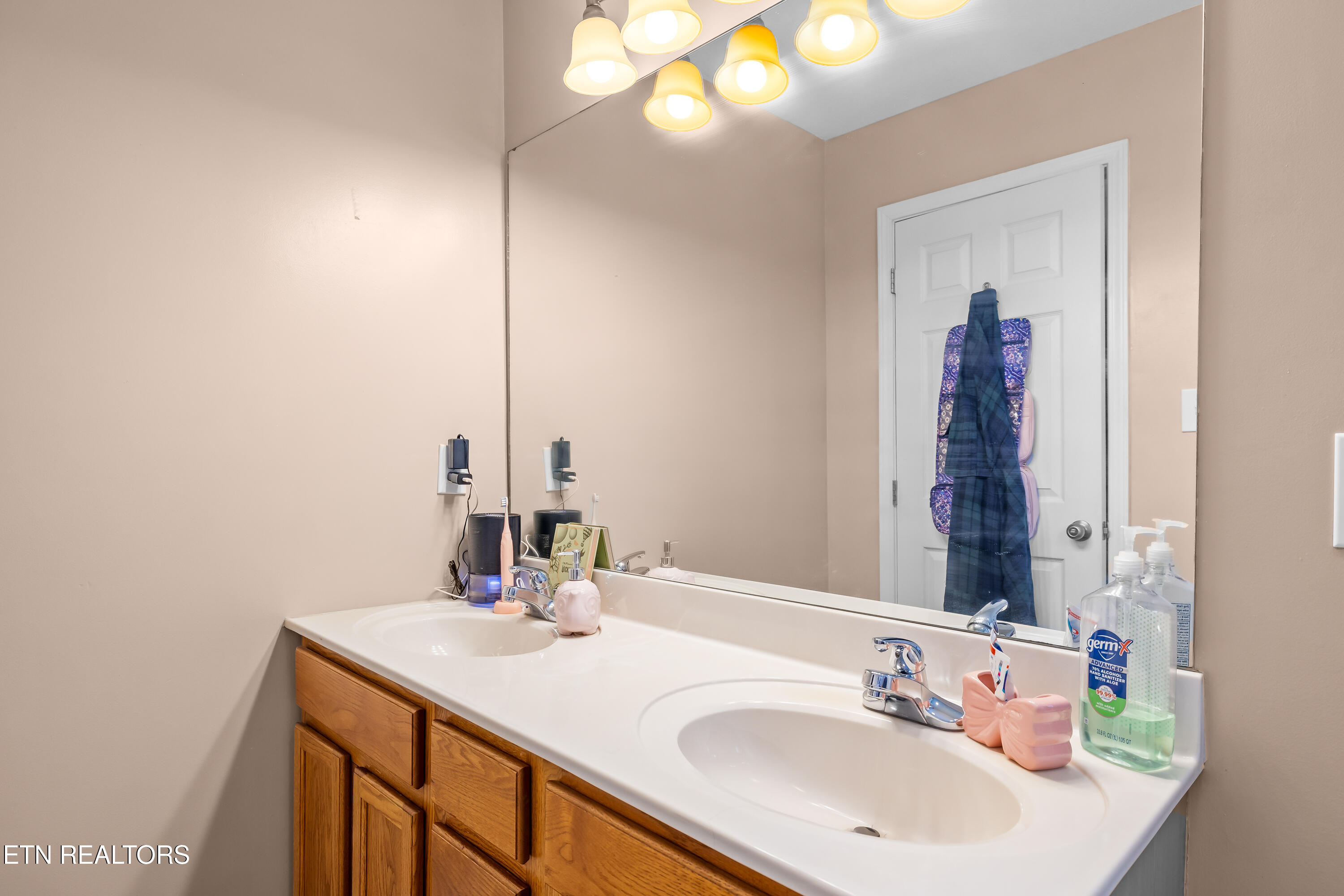 4112 Riverstone Lane Knoxville TN 37918