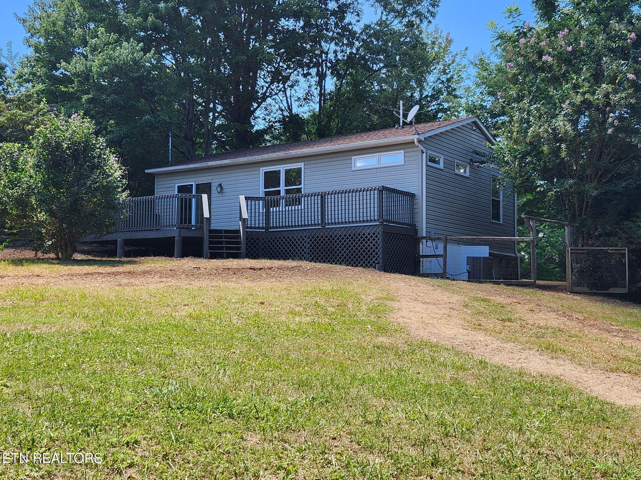 112 Pleasant Lane Clinton TN 37716