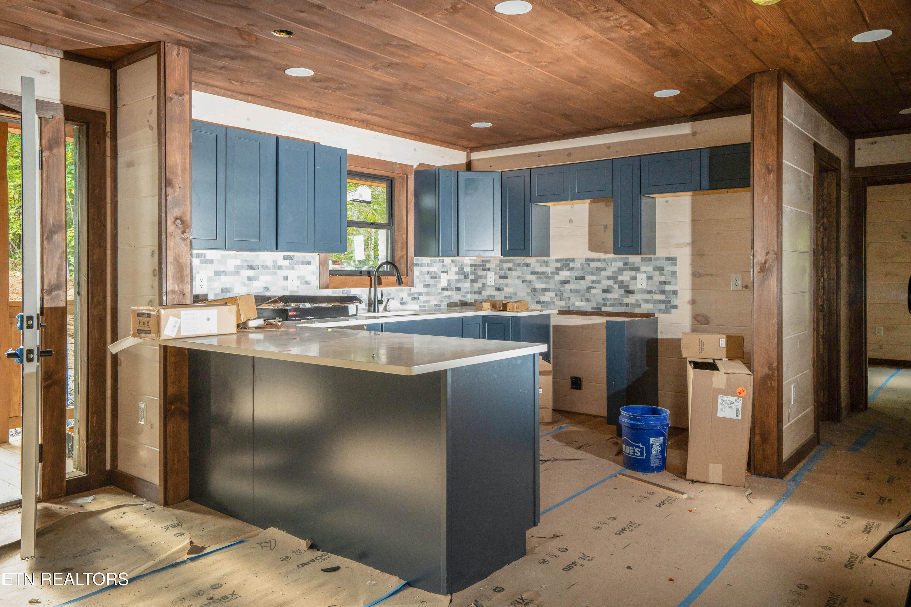 2759 Owls Cove Way Sevierville TN 37862
