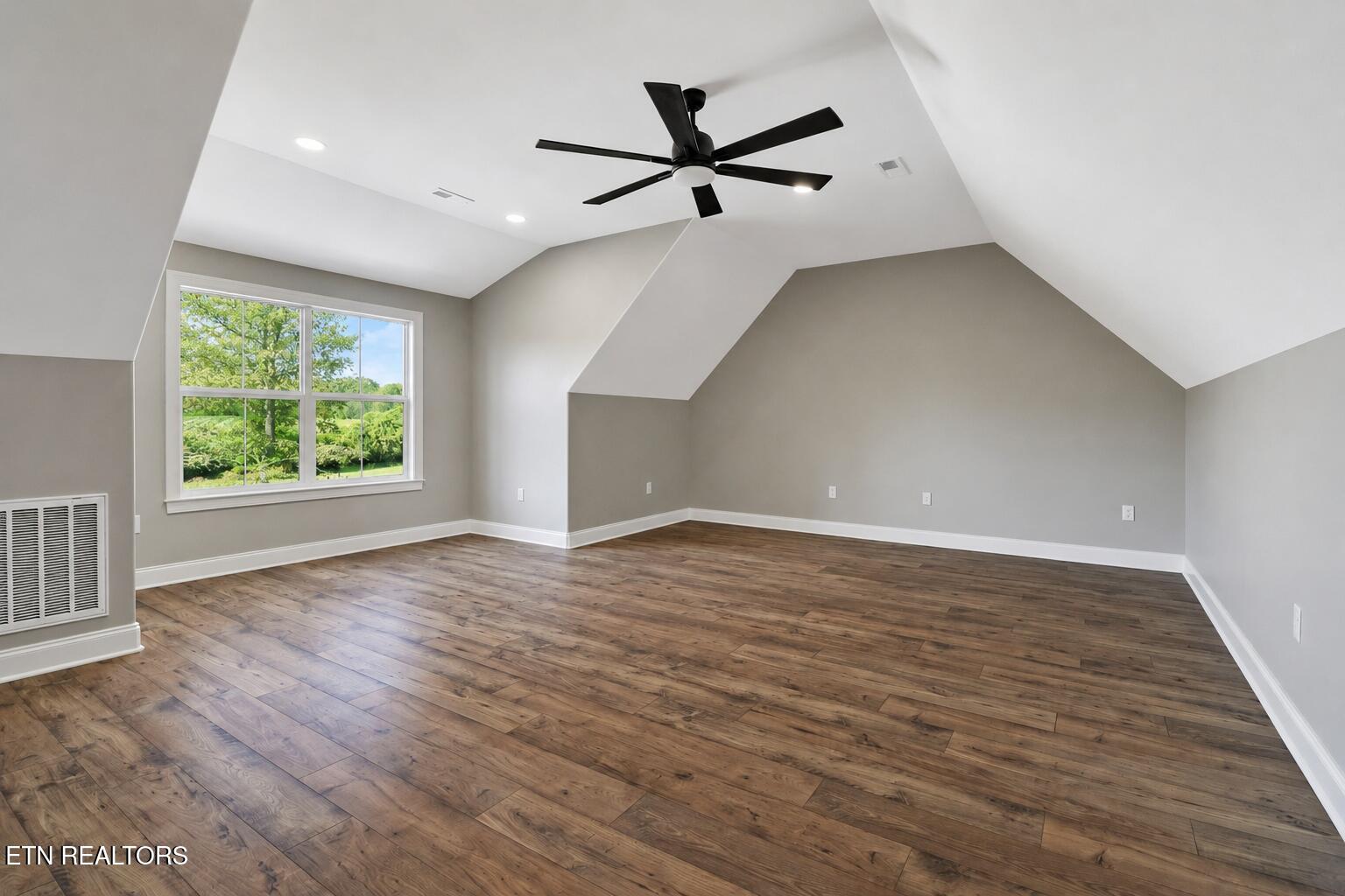1052 Catoosa Ridge Drive Crossville TN 38571