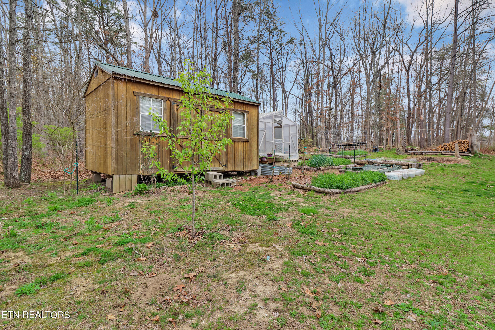 70 Linger Lake Drive Crossville TN 38571