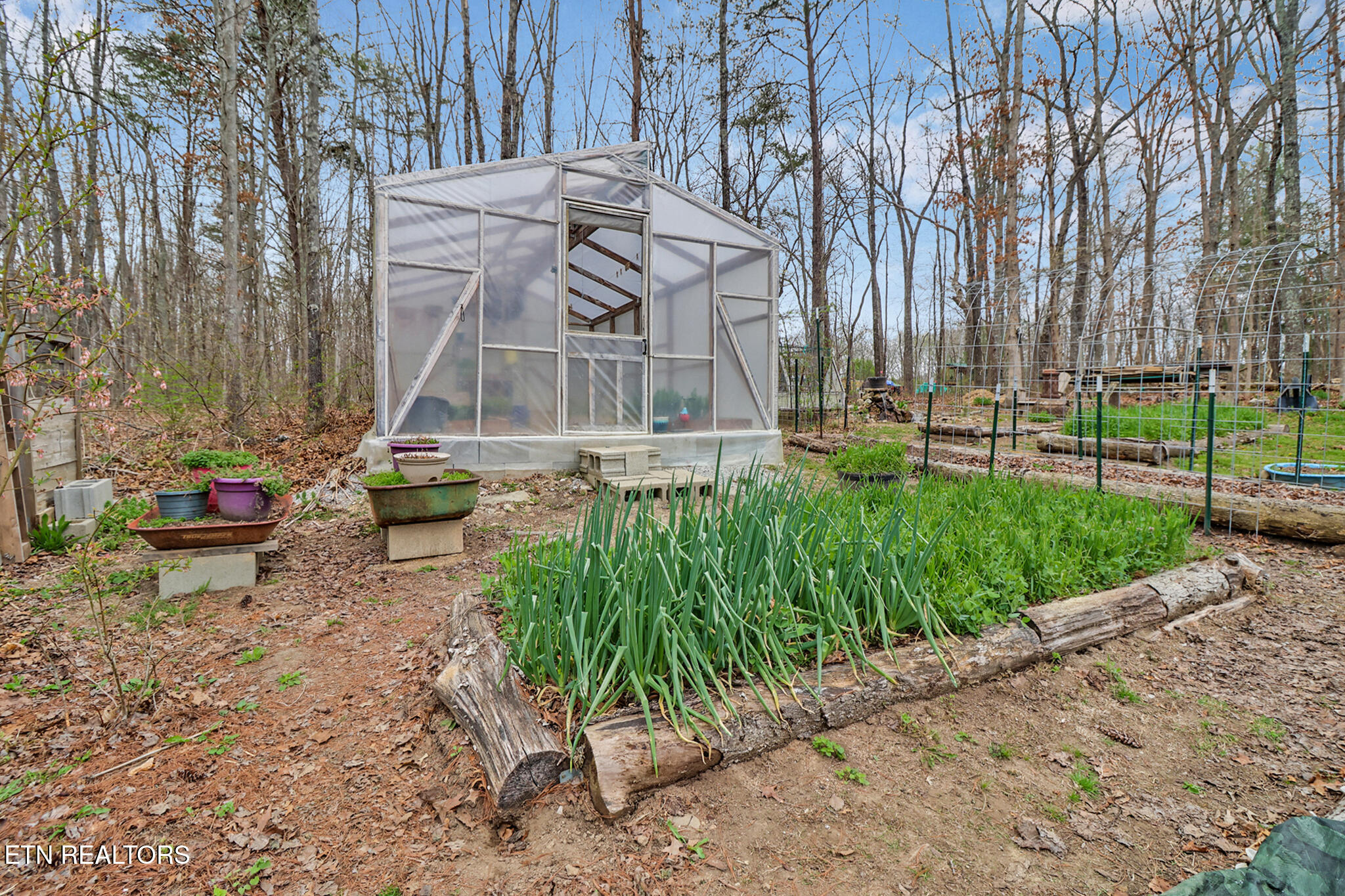 70 Linger Lake Drive Crossville TN 38571