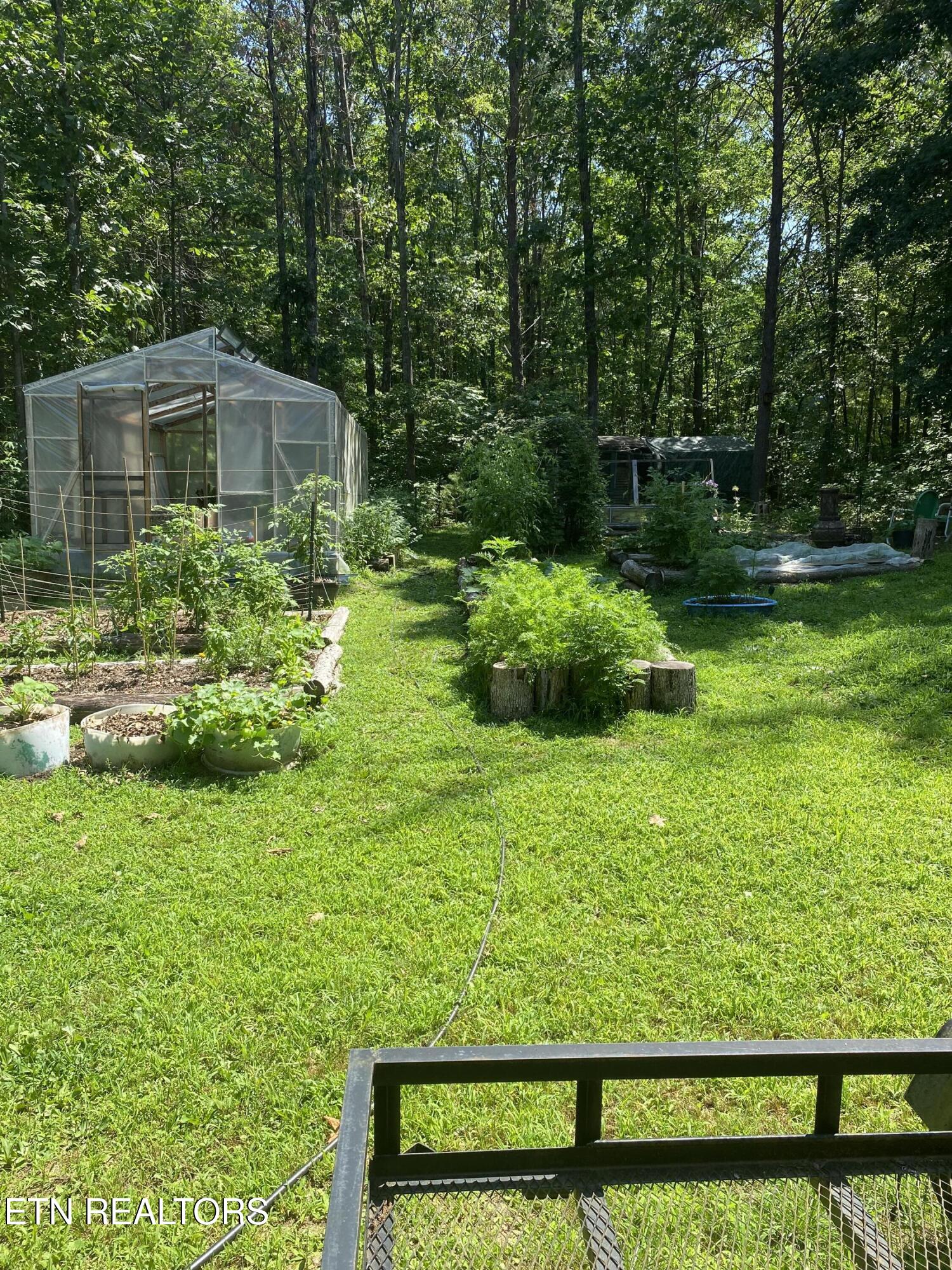 70 Linger Lake Drive Crossville TN 38571