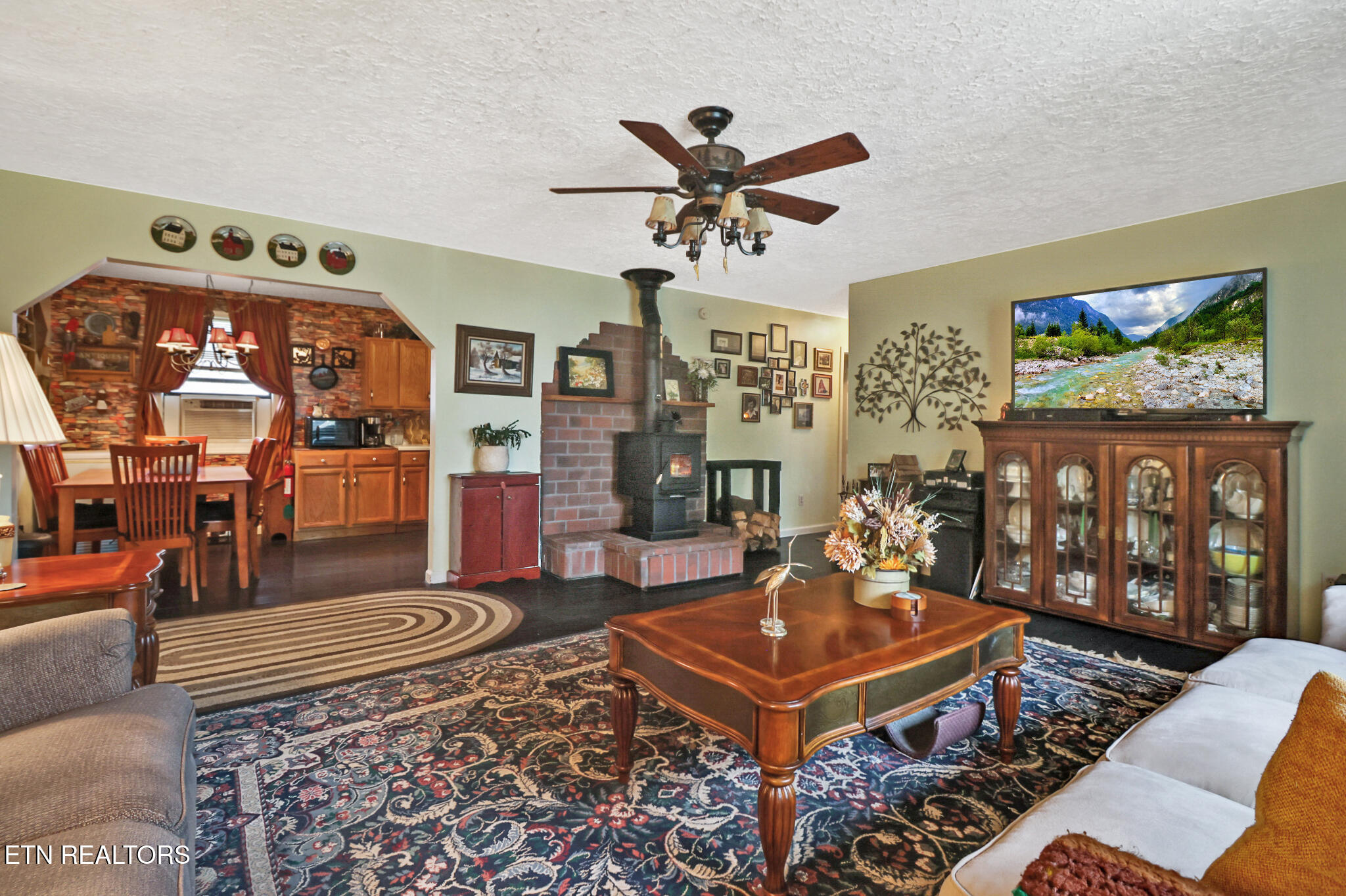 70 Linger Lake Drive Crossville TN 38571