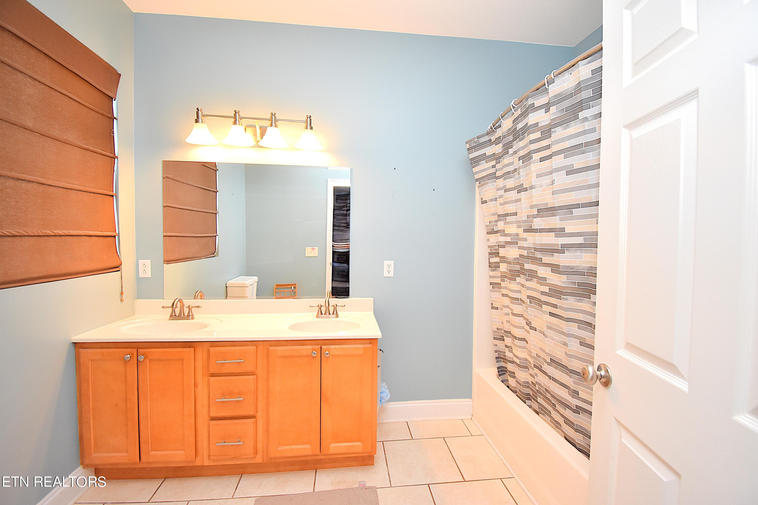 110 Overlook Lane Clinton TN 37716