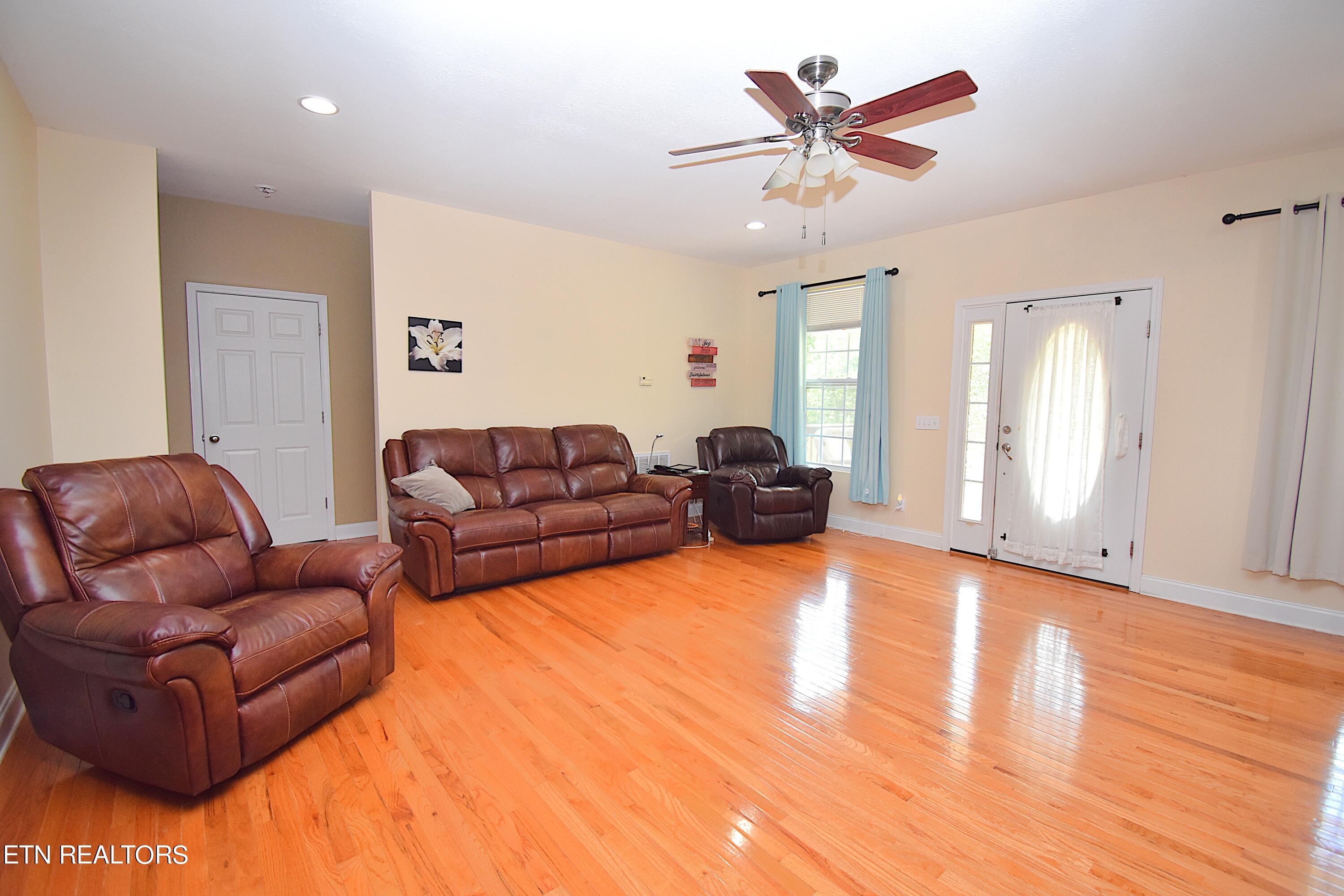 110 Overlook Lane Clinton TN 37716