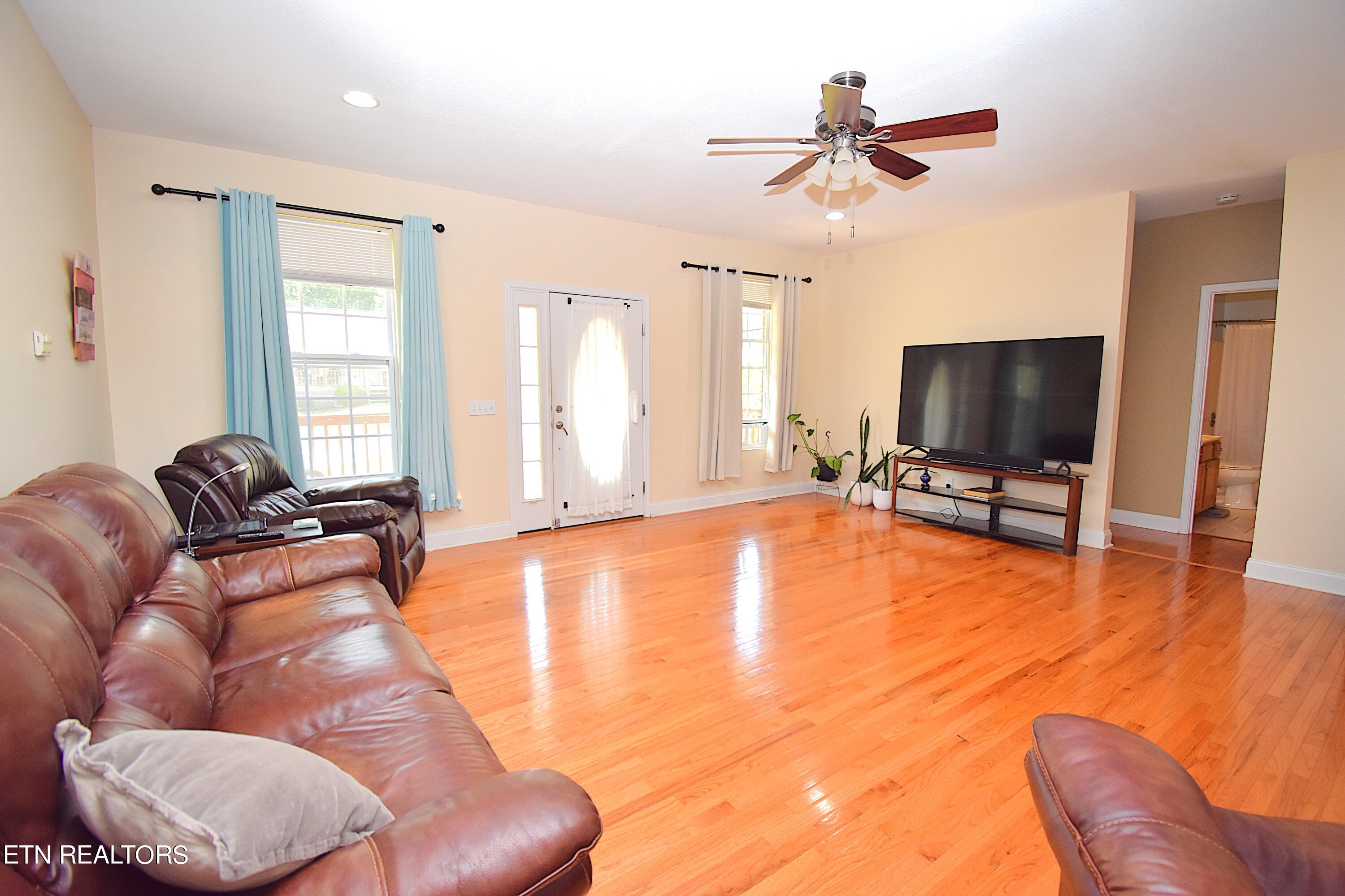 110 Overlook Lane Clinton TN 37716