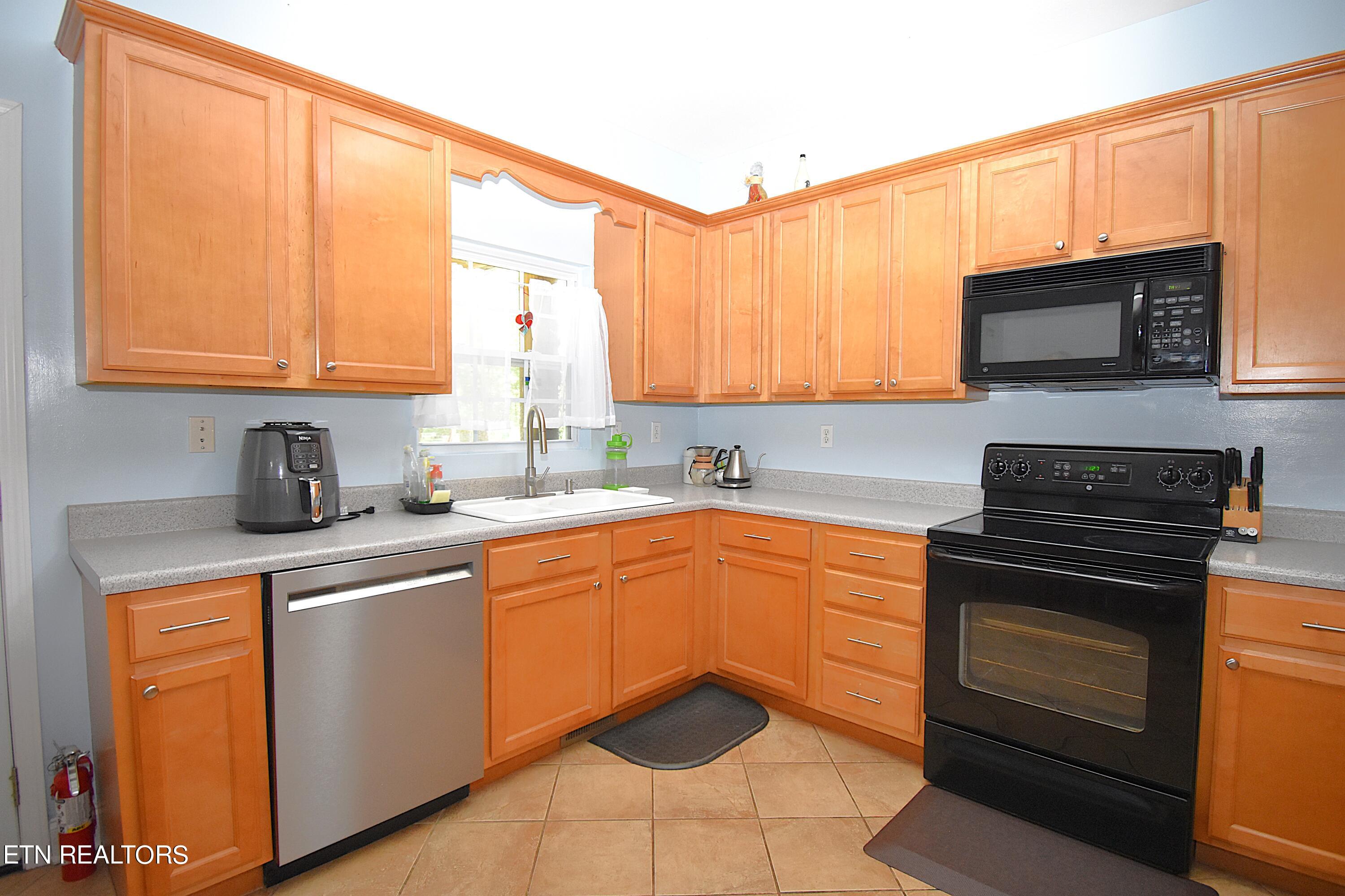110 Overlook Lane Clinton TN 37716
