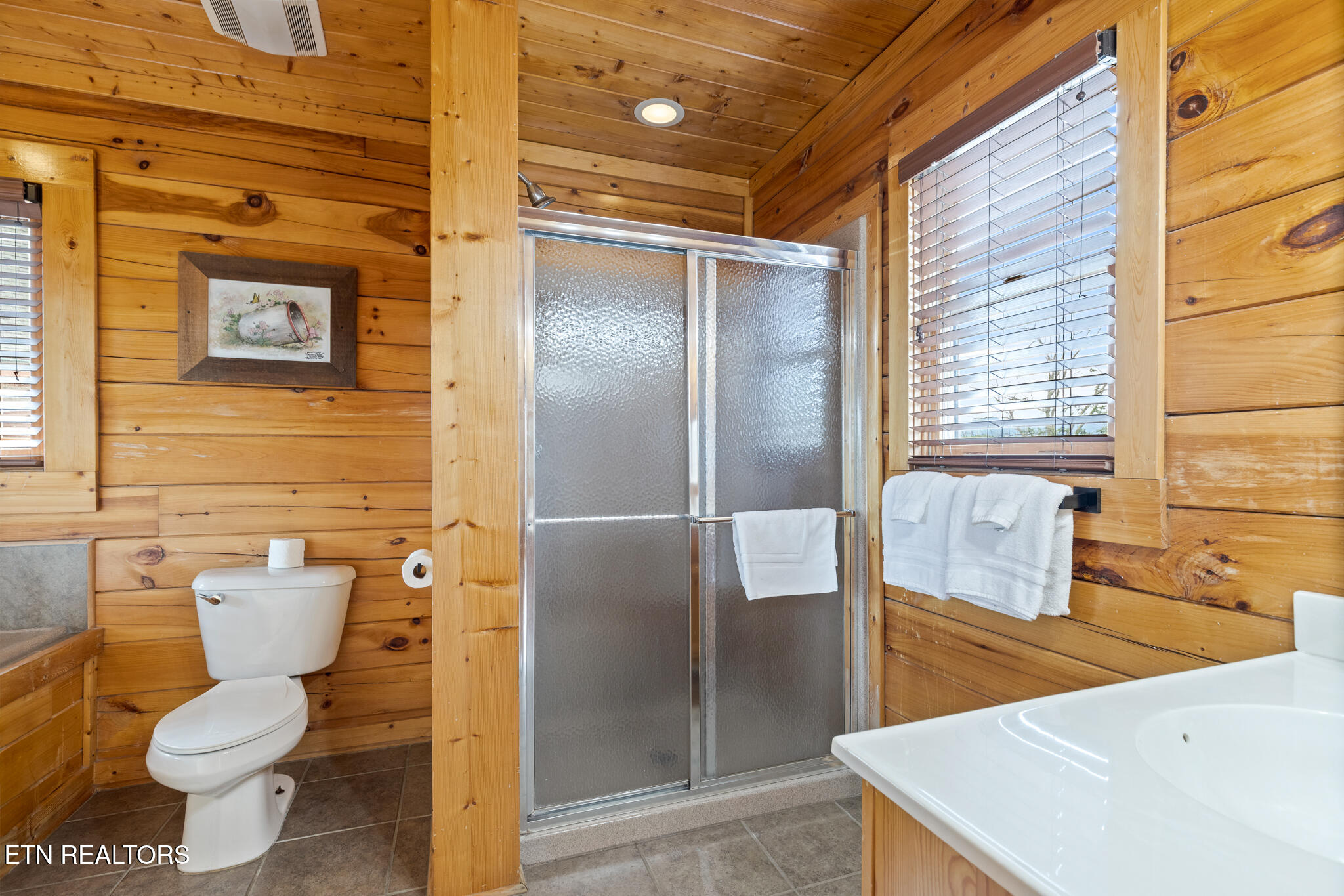 2819 White Oak Ridge Lane Sevierville TN 37862