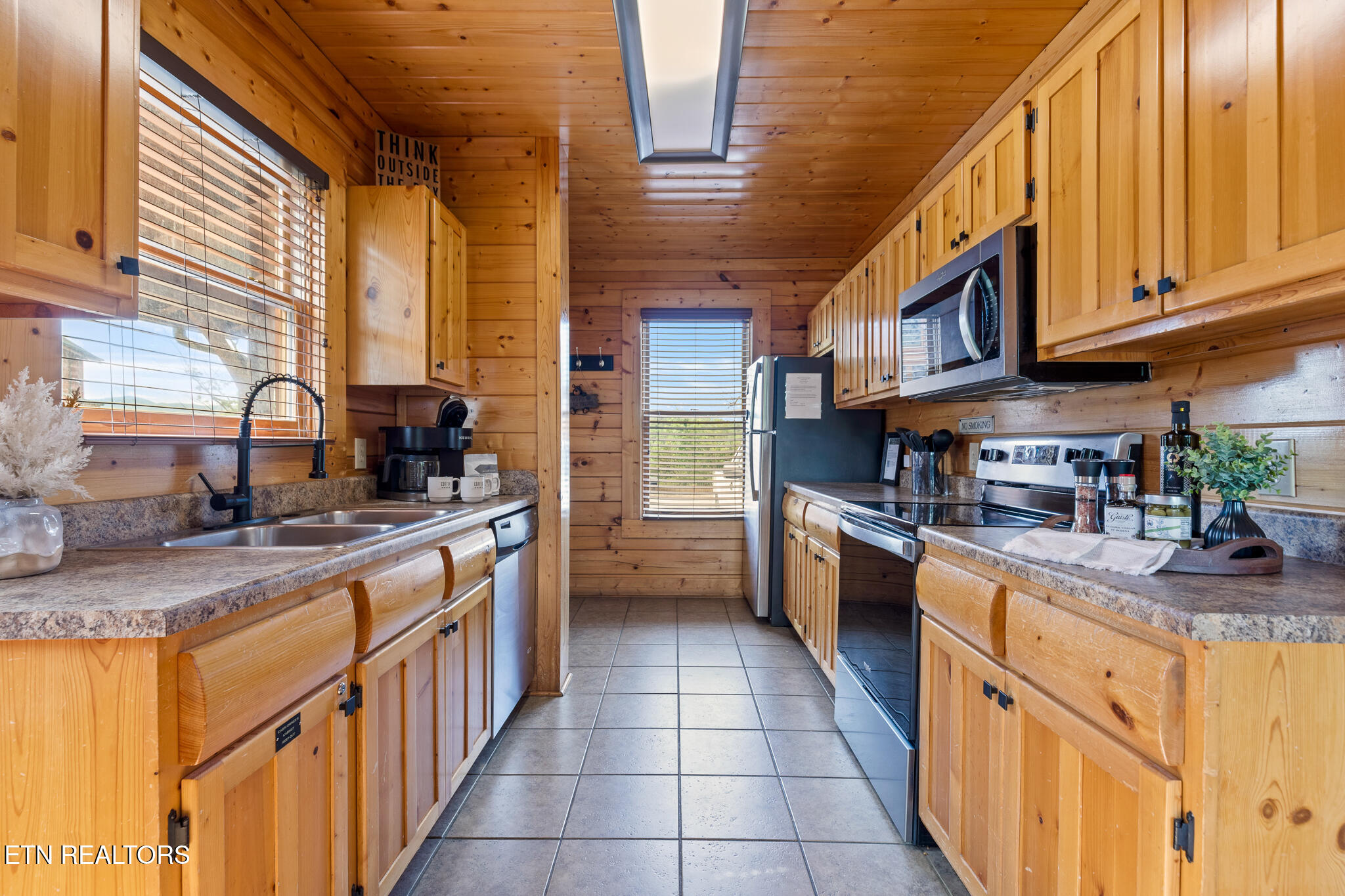 2819 White Oak Ridge Lane Sevierville TN 37862