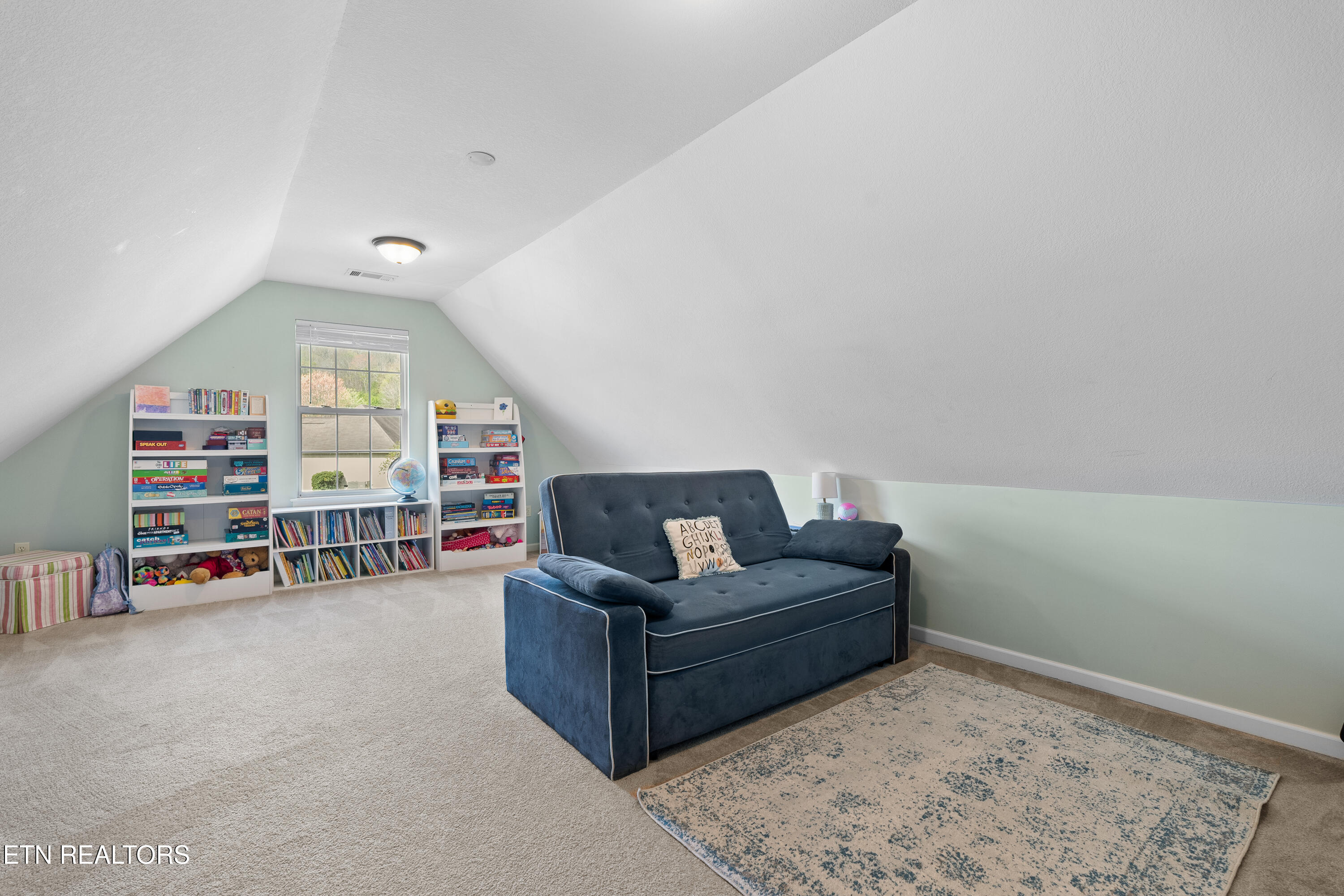 9906 Bassett Lane Knoxville TN 37932