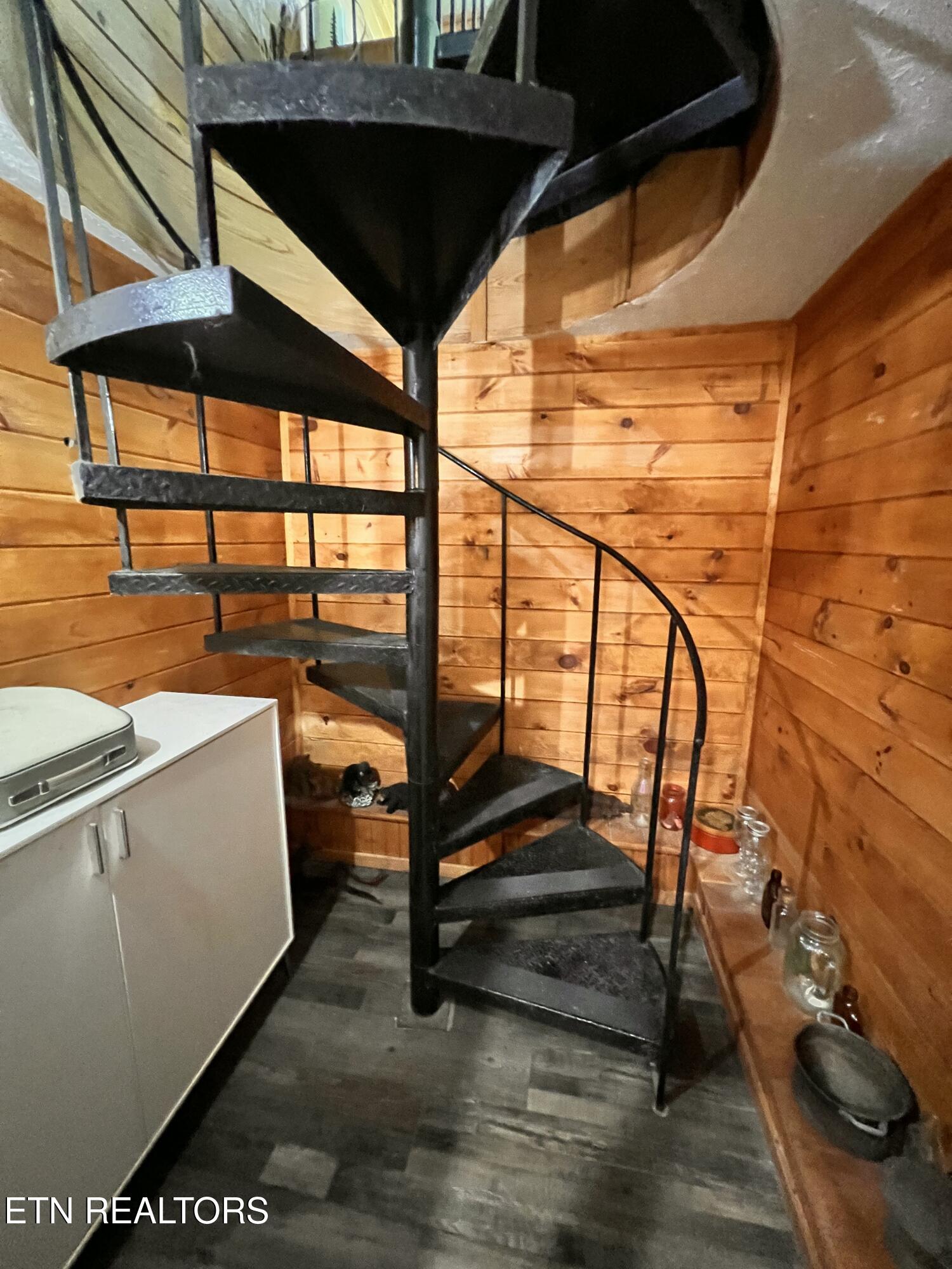 4040 Trail Hollow Road Cosby TN 37722