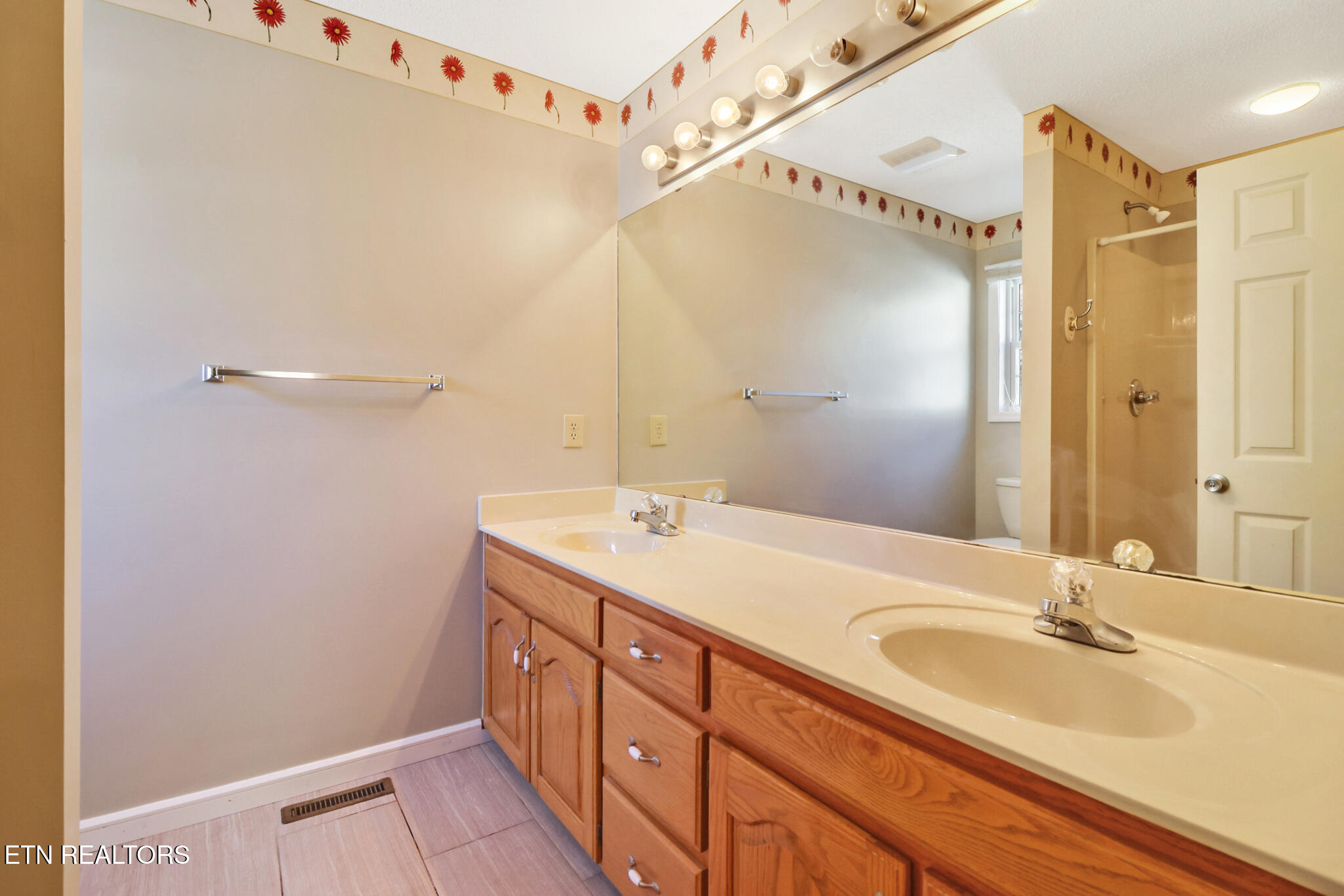 112 Lakewood Drive Crossville TN 38558