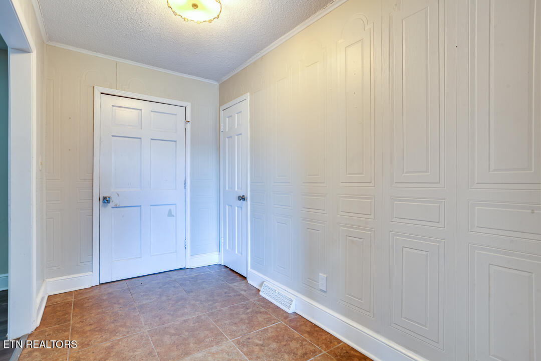 589 Melton Hill Drive Clinton TN 37716