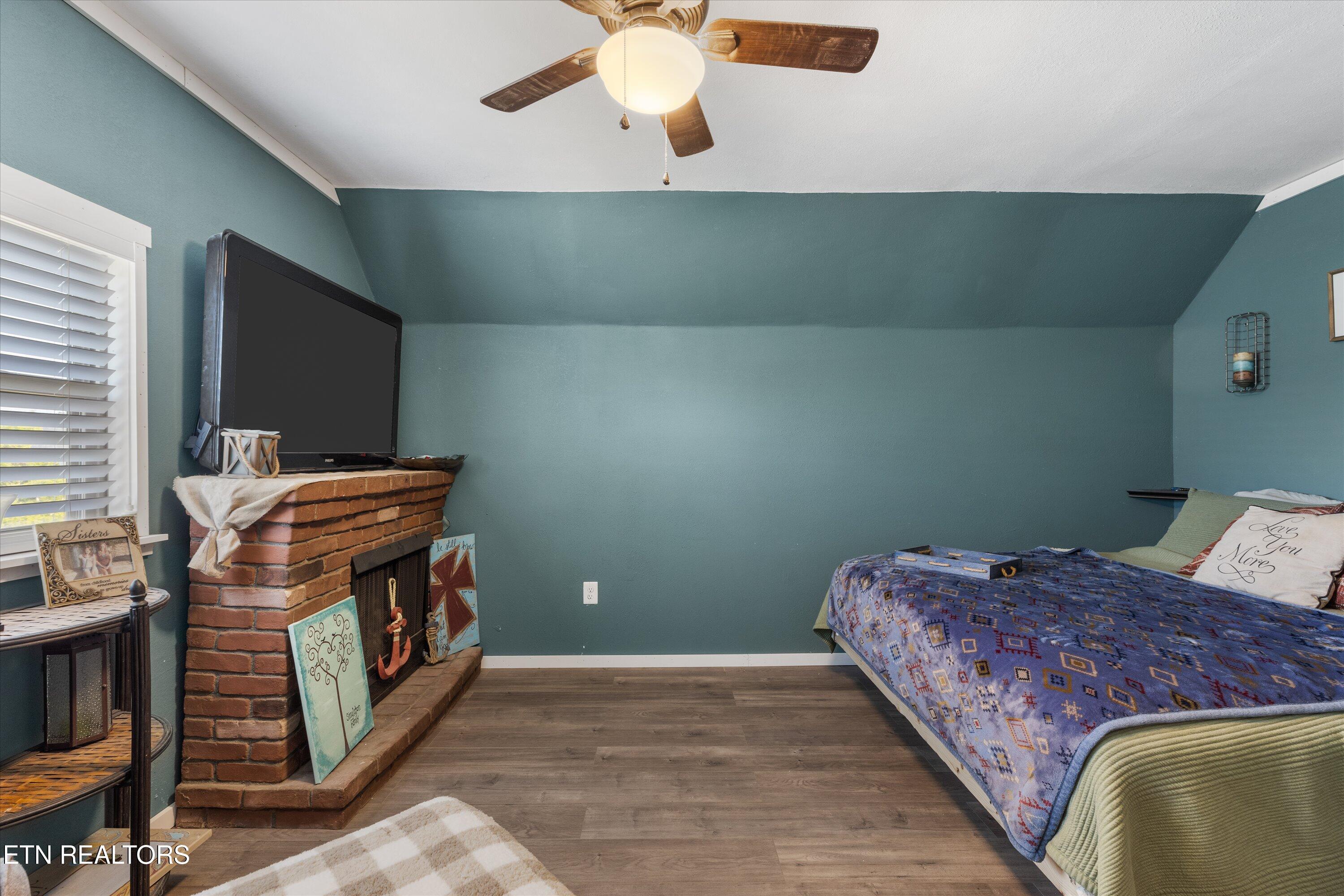 1842 Chapel Road Sevierville TN 37876