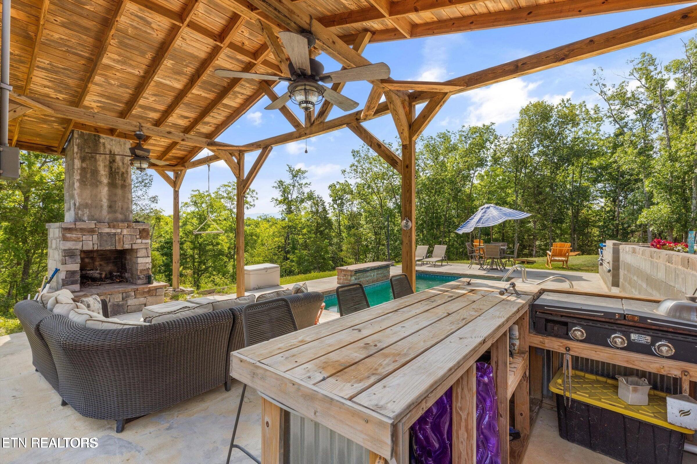 1842 Chapel Road Sevierville TN 37876