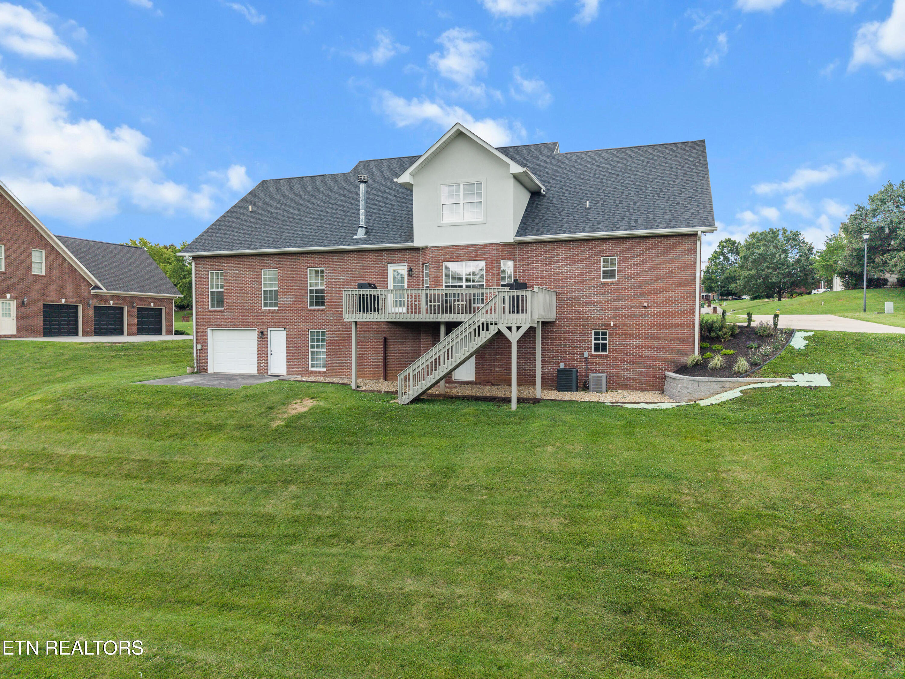 2225 Monticello Drive Maryville TN 37803