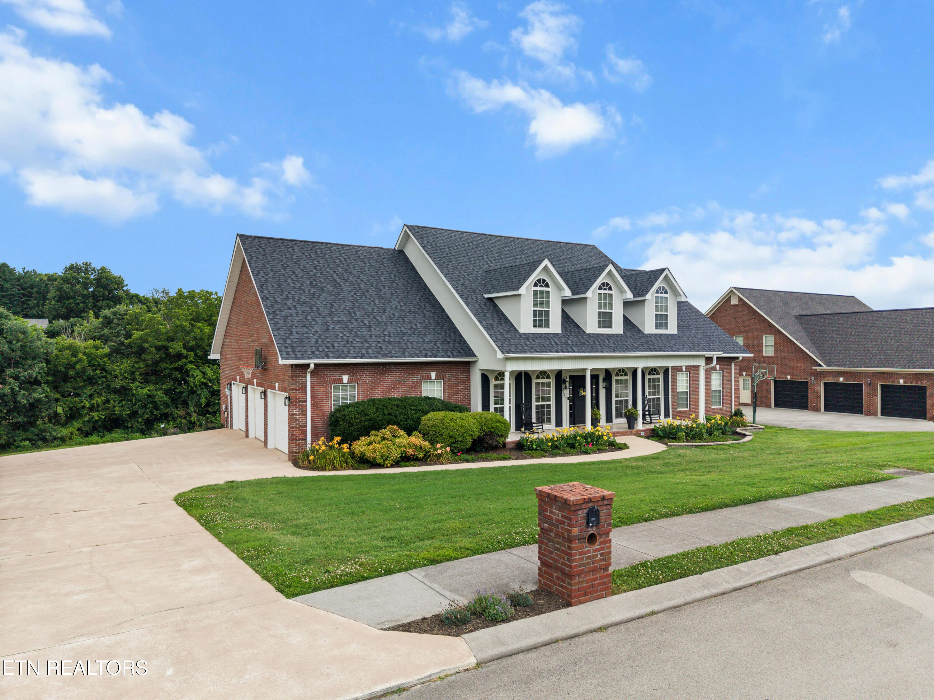 2225 Monticello Drive Maryville TN 37803