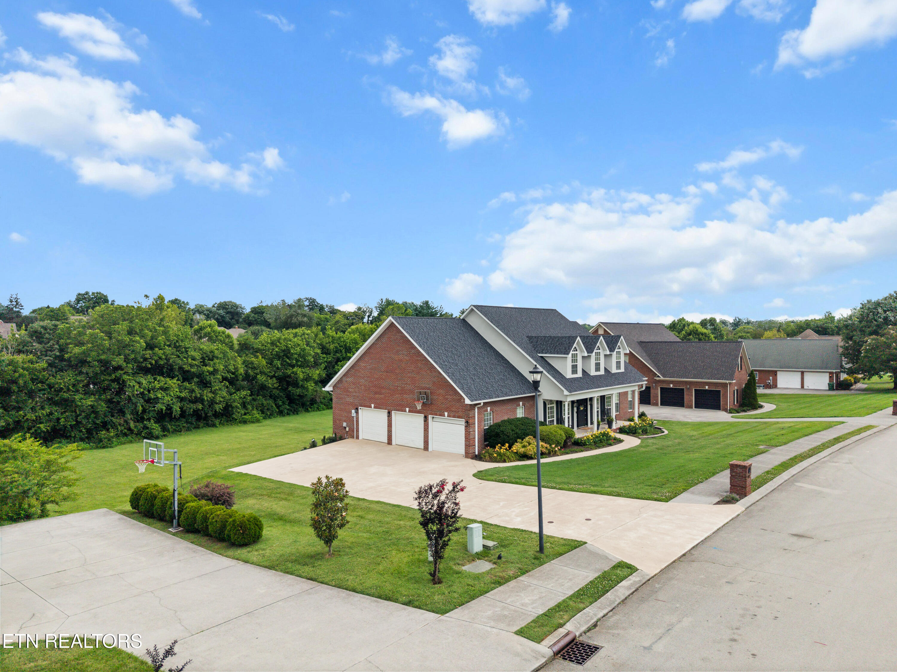 2225 Monticello Drive Maryville TN 37803