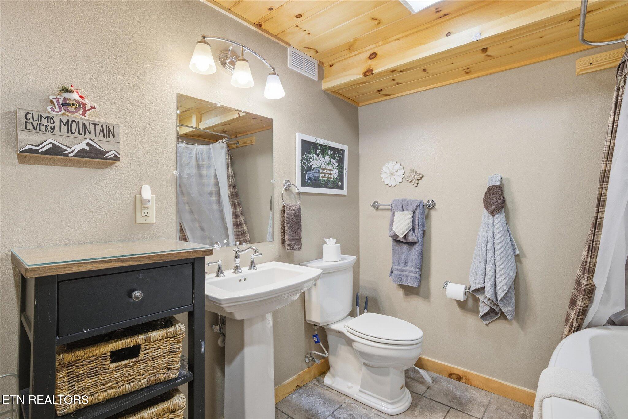 241 Palmer Road Gatlinburg TN 37738
