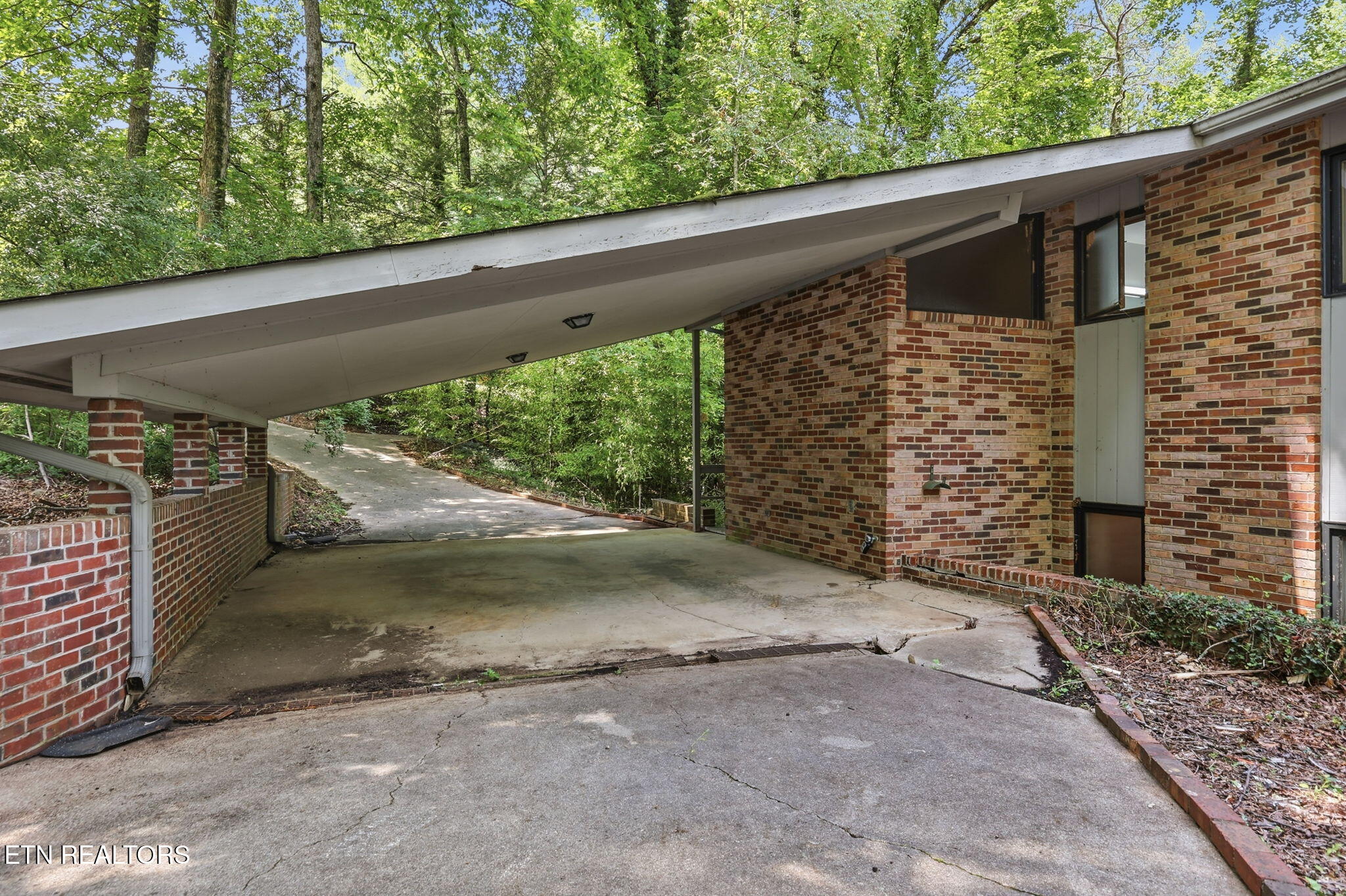 114 Balboa Circle Oak Ridge TN 37830