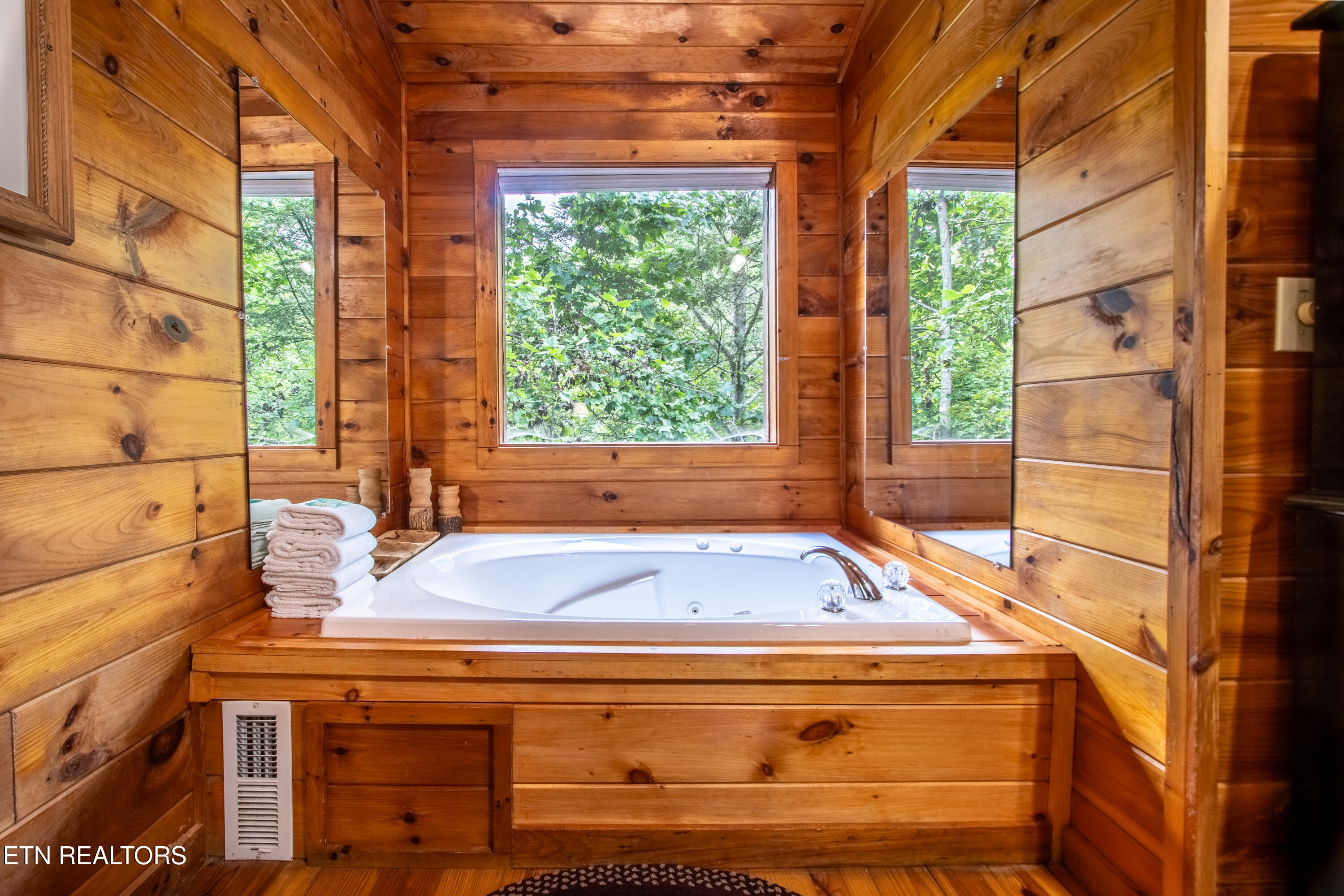 905 Valley Drive Gatlinburg TN 37738