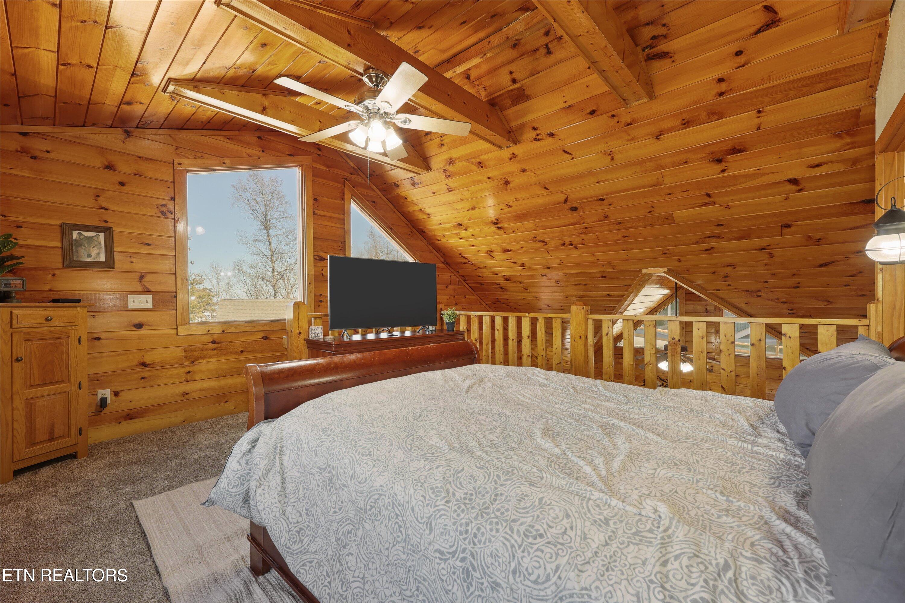 427 Big Bear Way Pigeon Forge TN 37863