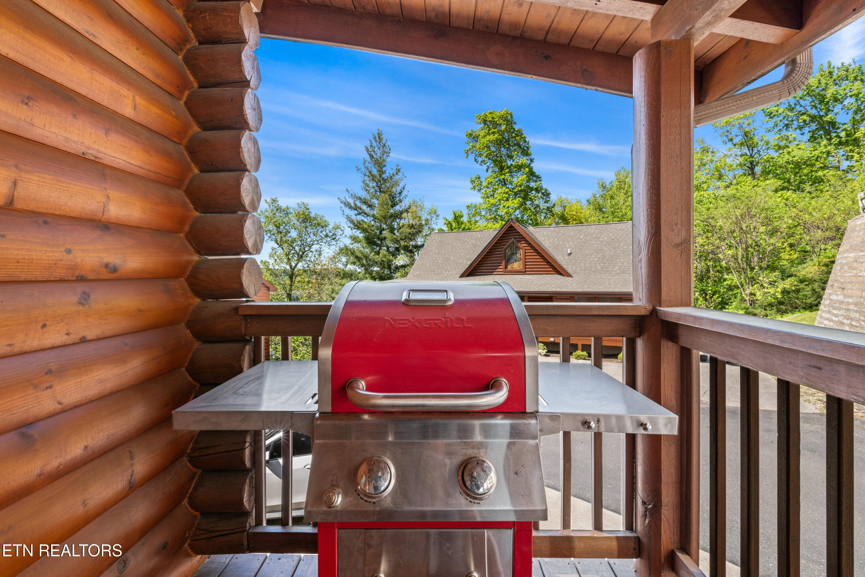 427 Big Bear Way Pigeon Forge TN 37863