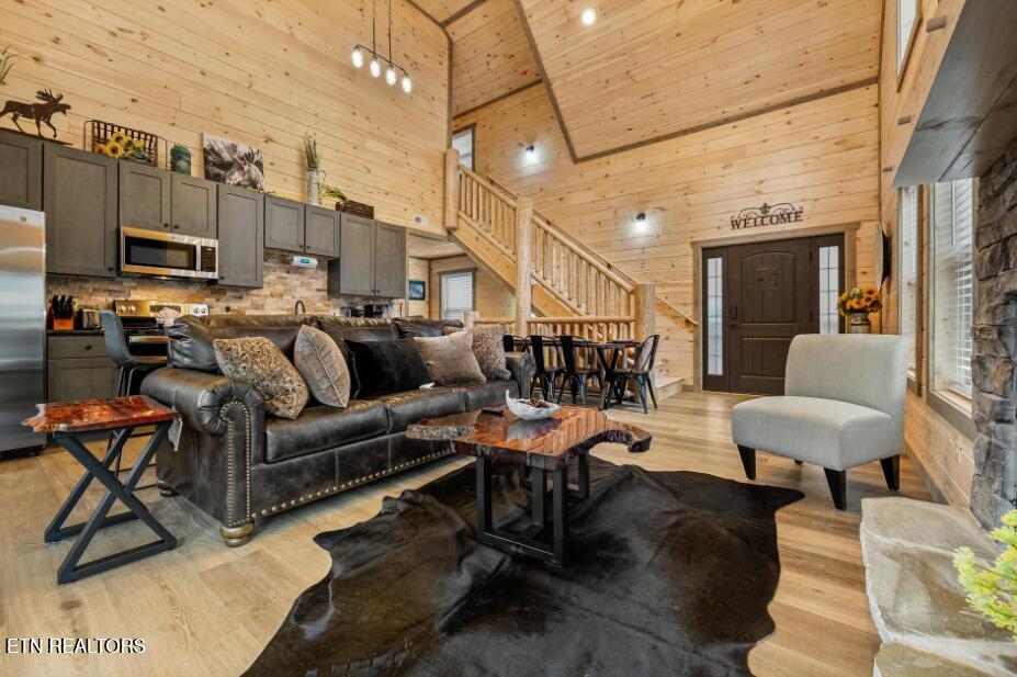 1446 Silver Poplar Lane Sevierville TN 37876