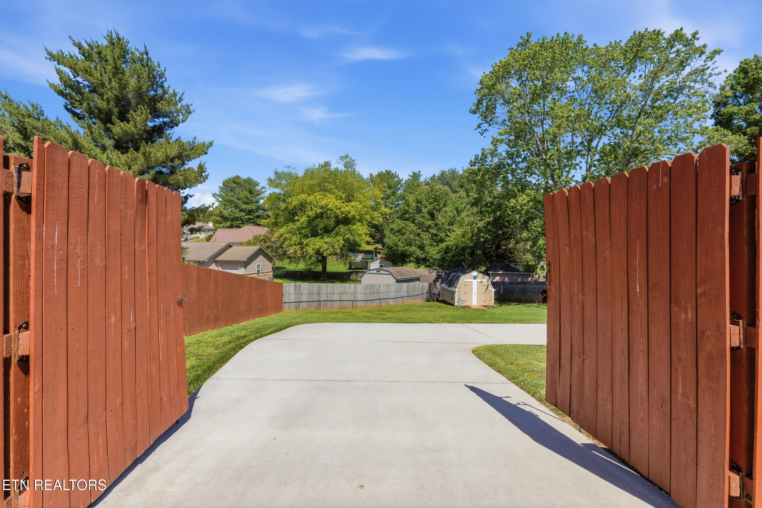315 Silo Drive Lenoir City TN 37772