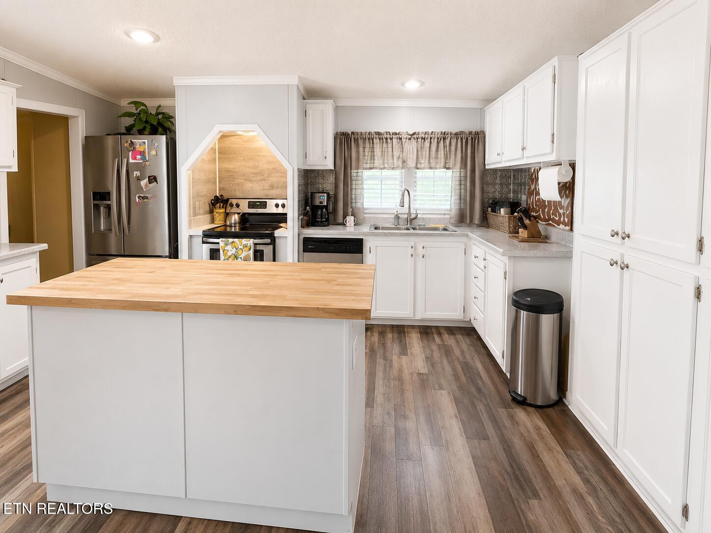 868 Fritzsche Loop Jamestown TN 38556