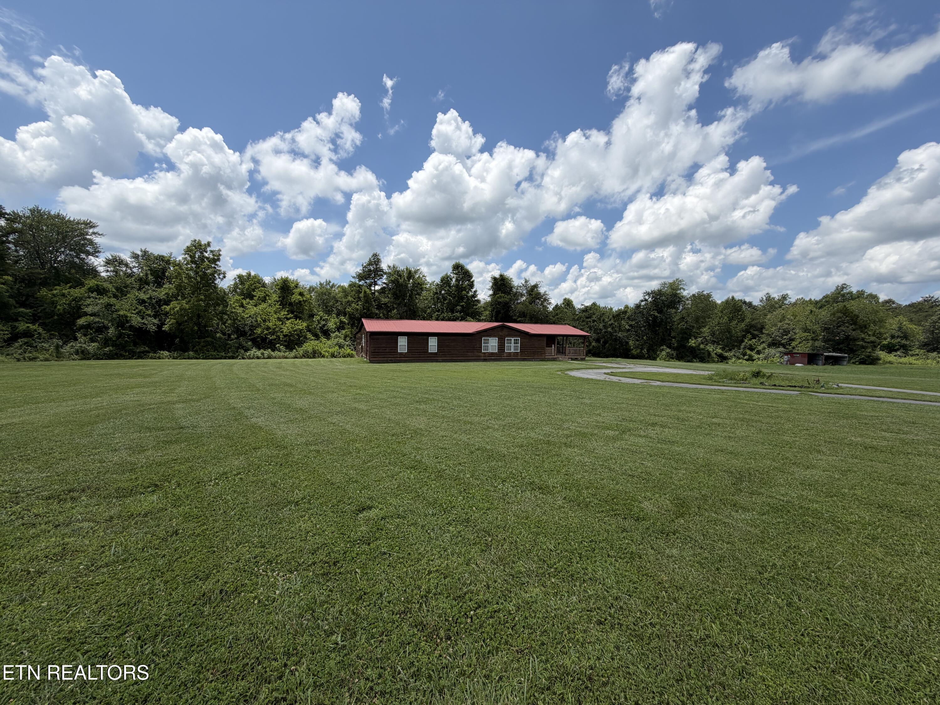 868 Fritzsche Loop Jamestown TN 38556