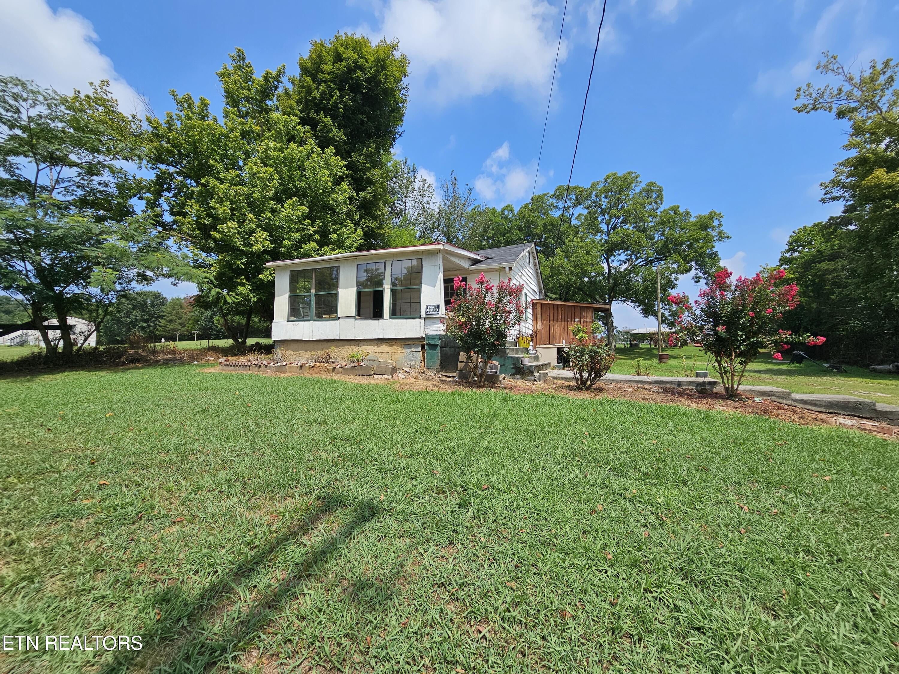 2433 Sweetwater Vonore Road Sweetwater TN 37874