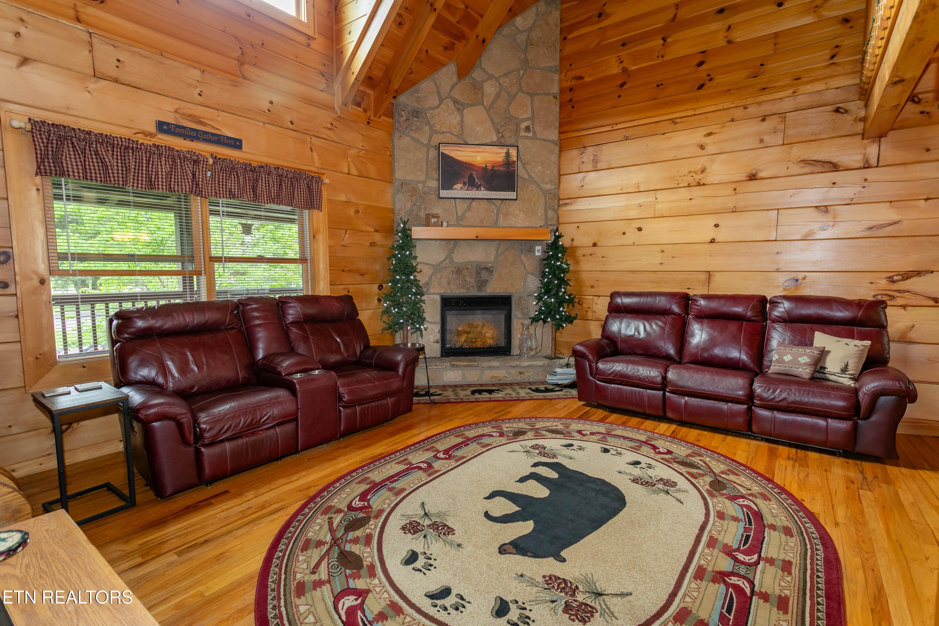 3525 Autumn Woods Lane Sevierville TN 37862