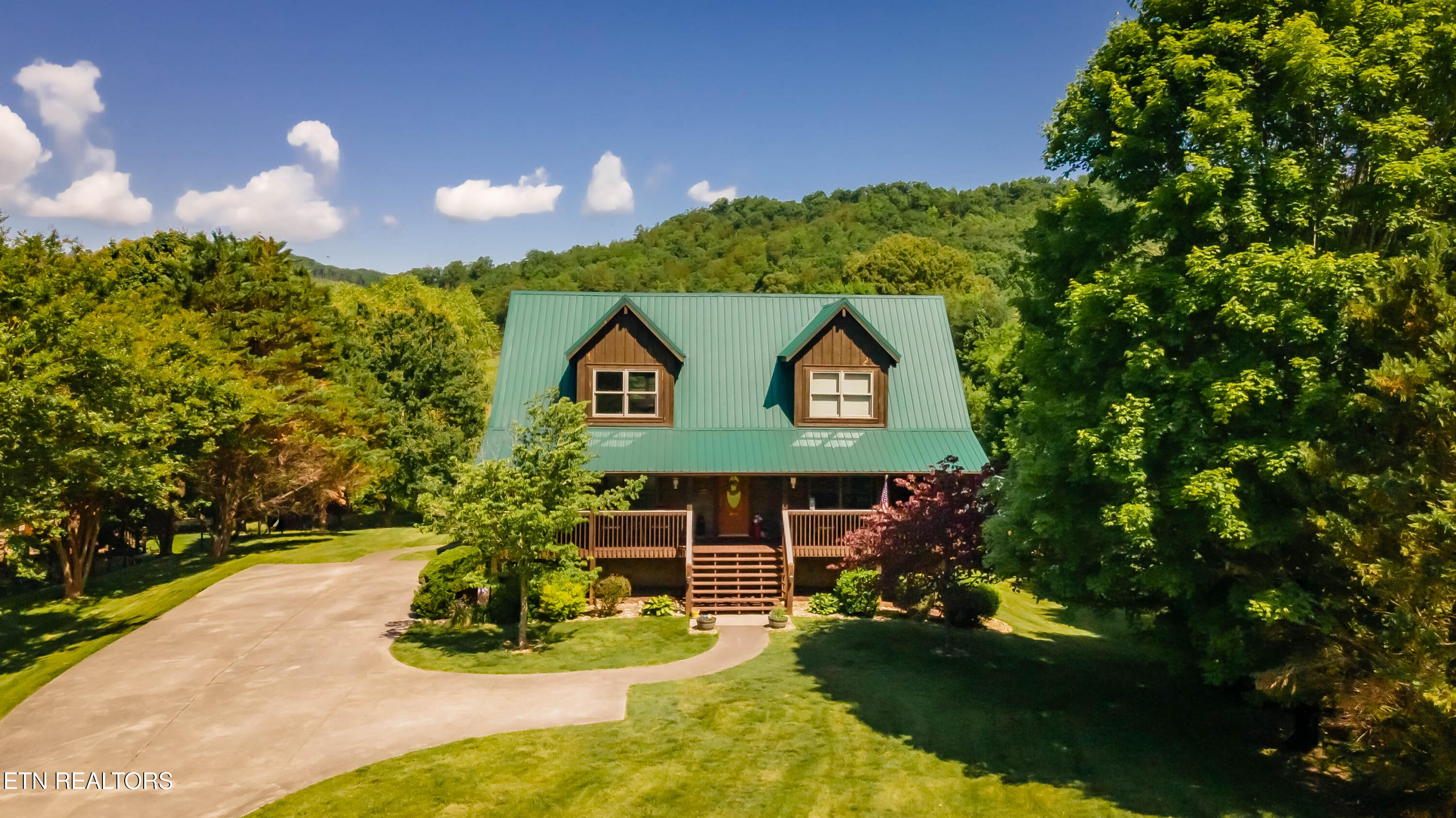 3525 Autumn Woods Lane Sevierville TN 37862